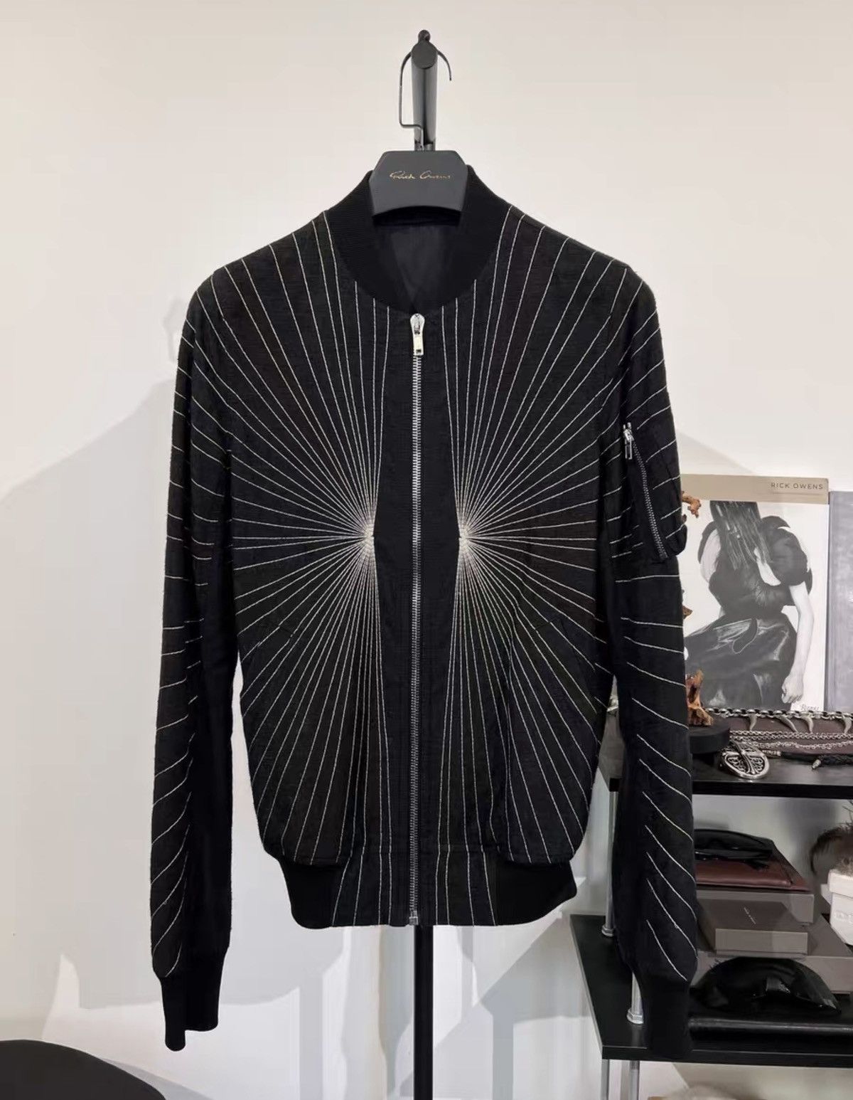 Rick Owens Rick Owens Runway Ray MA-1 Bomber Jacket Size US S / EU 44-46 / 1 - 1 Thumbnail
