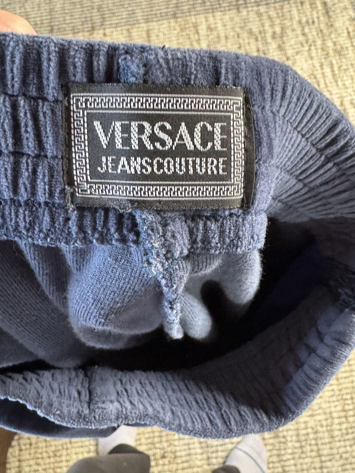 Versace Jeans Couture Versace navy blue velour sweatpants w/satin pocket details Size US 30 / EU 46 - 3 Thumbnail