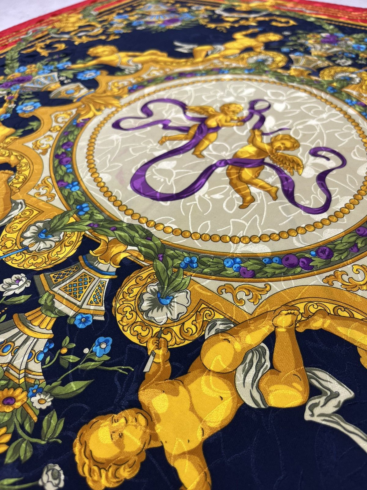 Designer × Roberta di Camerino × Vintage Vintage Roberta Di Camerino silk scarf handkerchief painted Size ONE SIZE - 10 Thumbnail