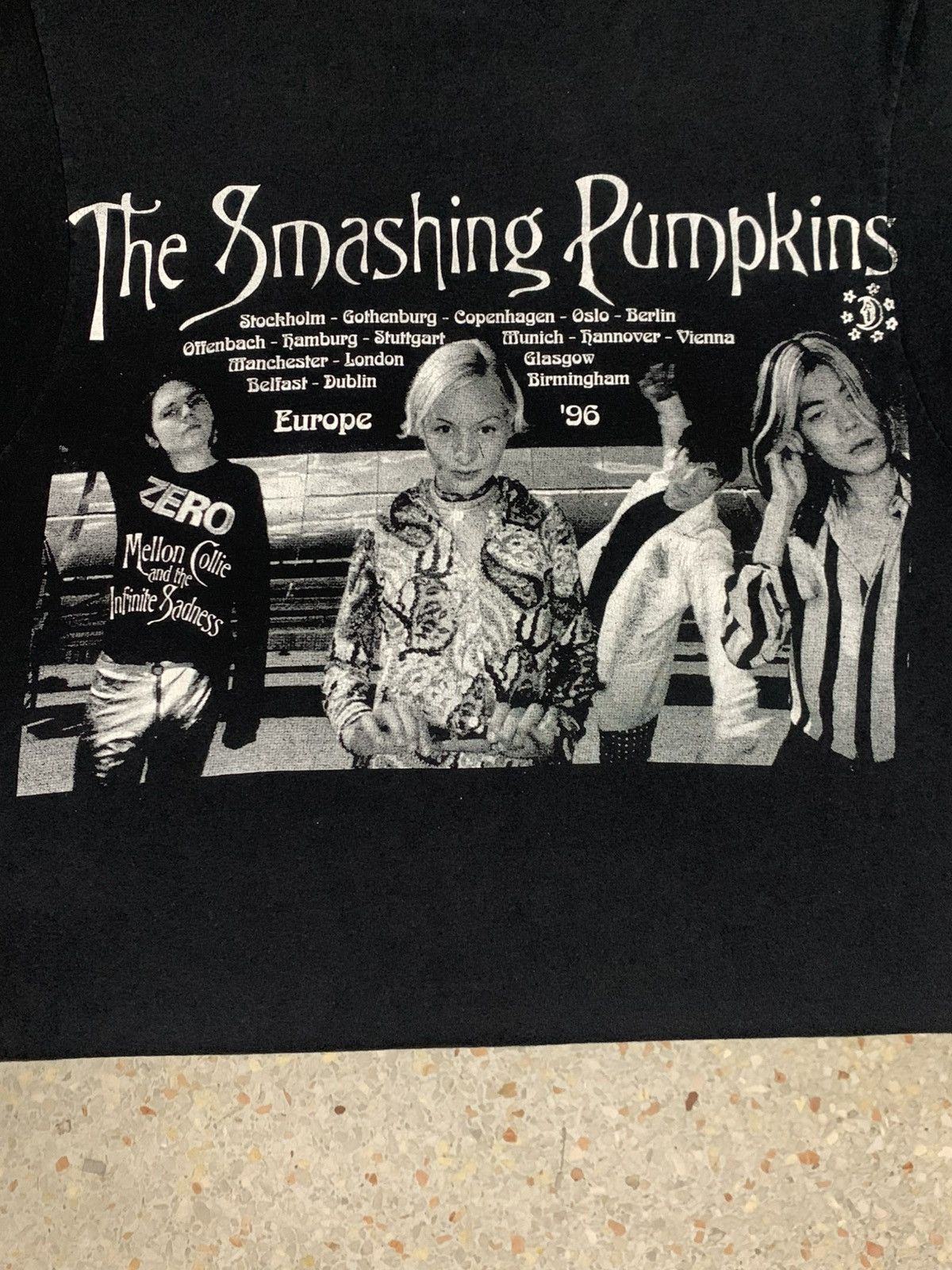 Band Tees 🛒 Vintage The Smashing Pumpkins - Europe Tour ‘96 Shirt Size US M / EU 48-50 / 2 - 8 Thumbnail