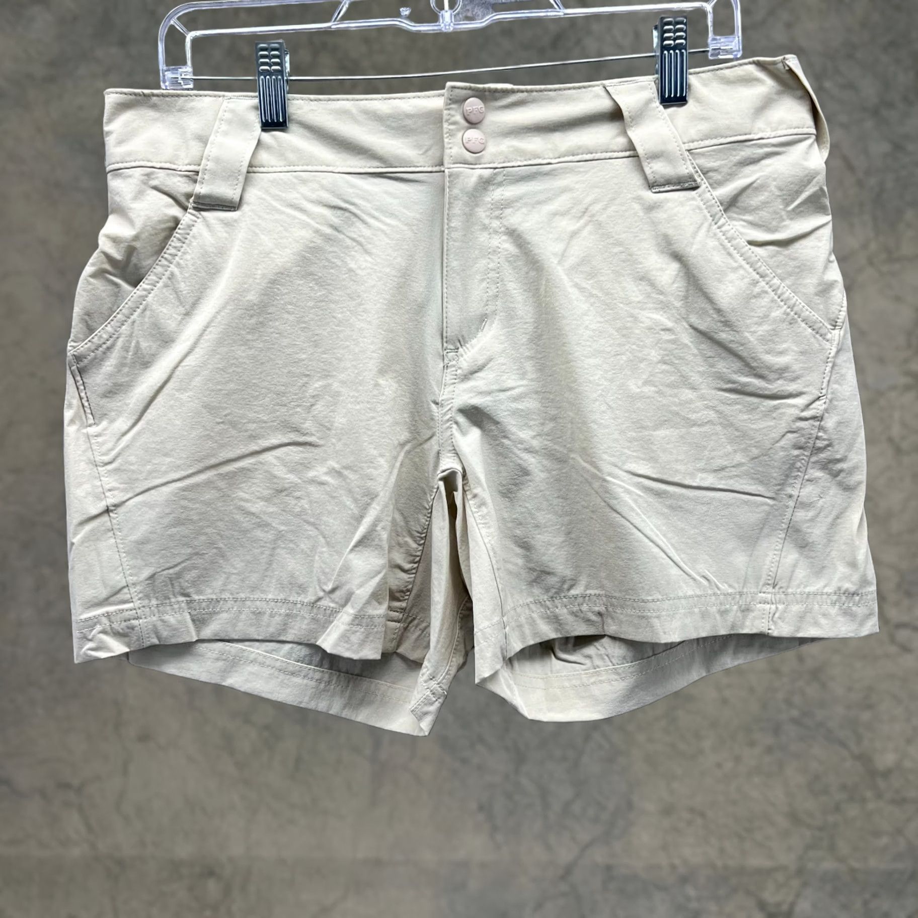 Vintage Columbia Shorts Womens 10 Khaki Chino Tan Beige Stretch Outdoors PFG Hiking Size 32" / US 10 / IT 46 - 1 Thumbnail