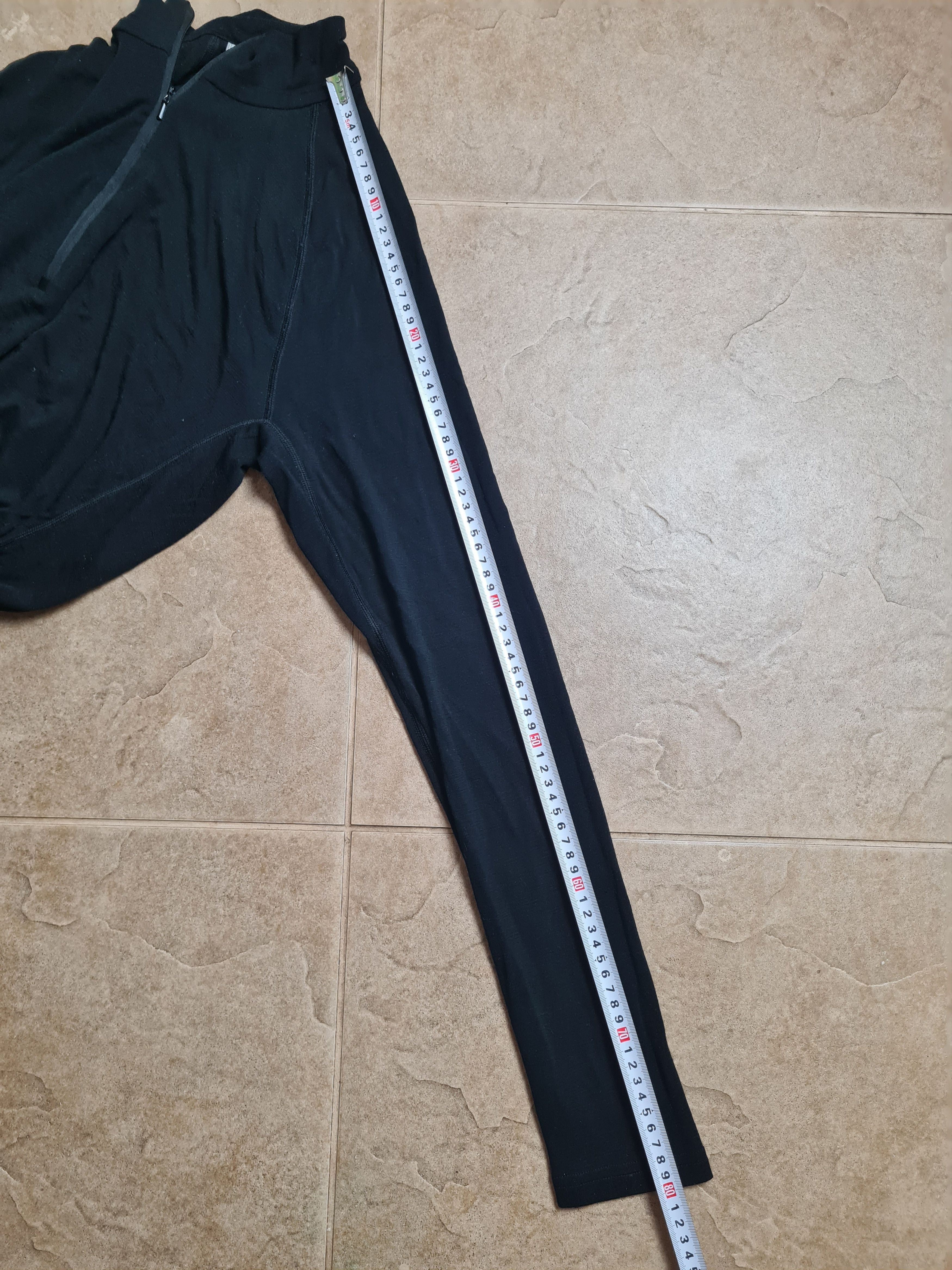 Icebreaker Trekking Icebreaker Wool Elemental Long Sleeve Black Merino Size US L / EU 52-54 / 3 - 14 Thumbnail