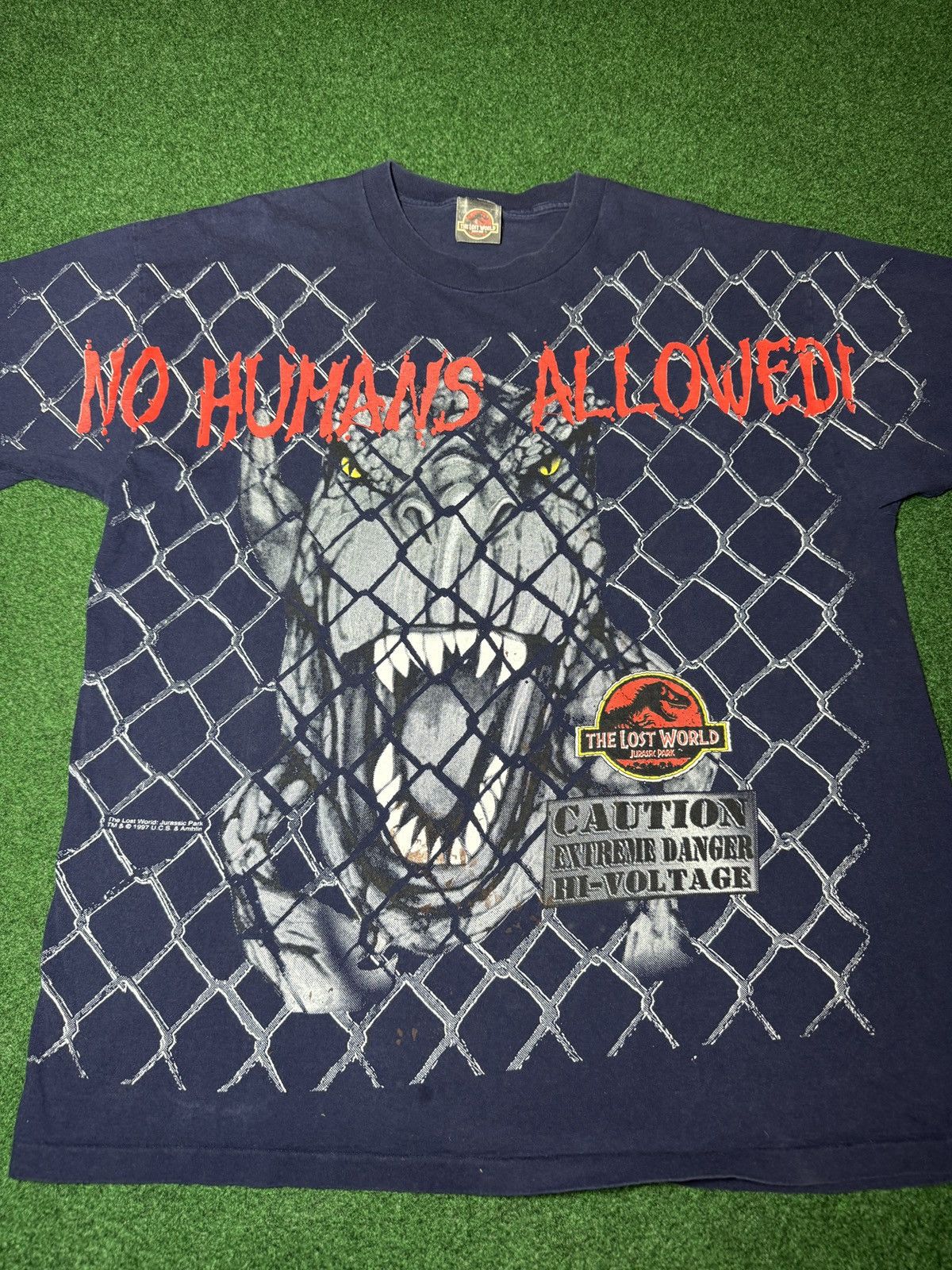 Vintage Jurassic Park T Rex Aop Movie Promo 90s RARE XL T Shirt Size US XL / EU 56 / 4 - 2 Thumbnail