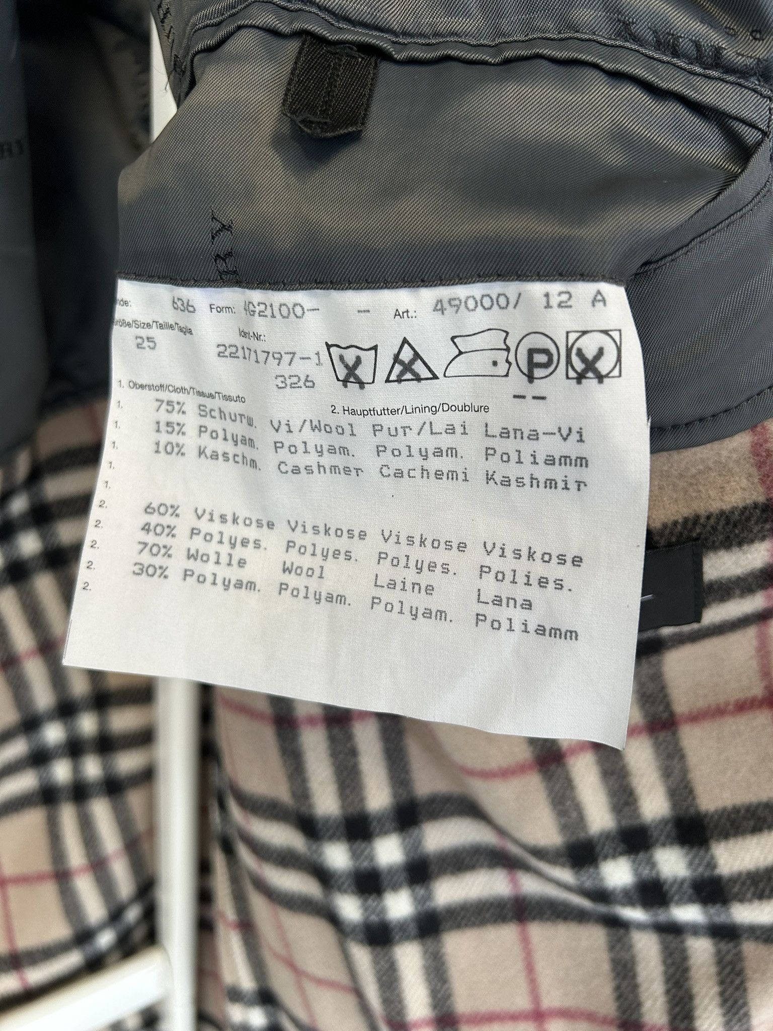 Burberry Burberry nova check lined wool and cashmere coat Size US L / EU 52-54 / 3 - 15 Thumbnail