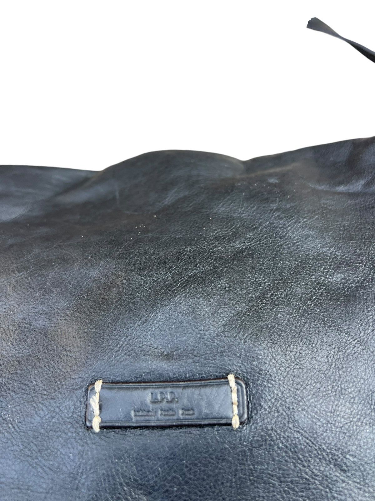 Leather Vintage L.P.P. Japan Patina Black Leather Messenger Bag Size ONE SIZE - 7 Thumbnail