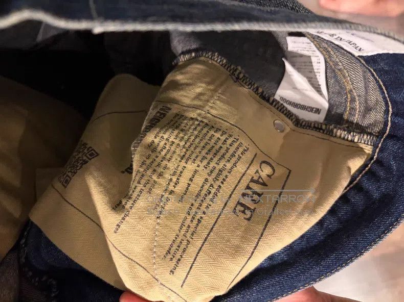 Neighborhood Neighborhood size L Jeans Size US 27 - 7 Thumbnail