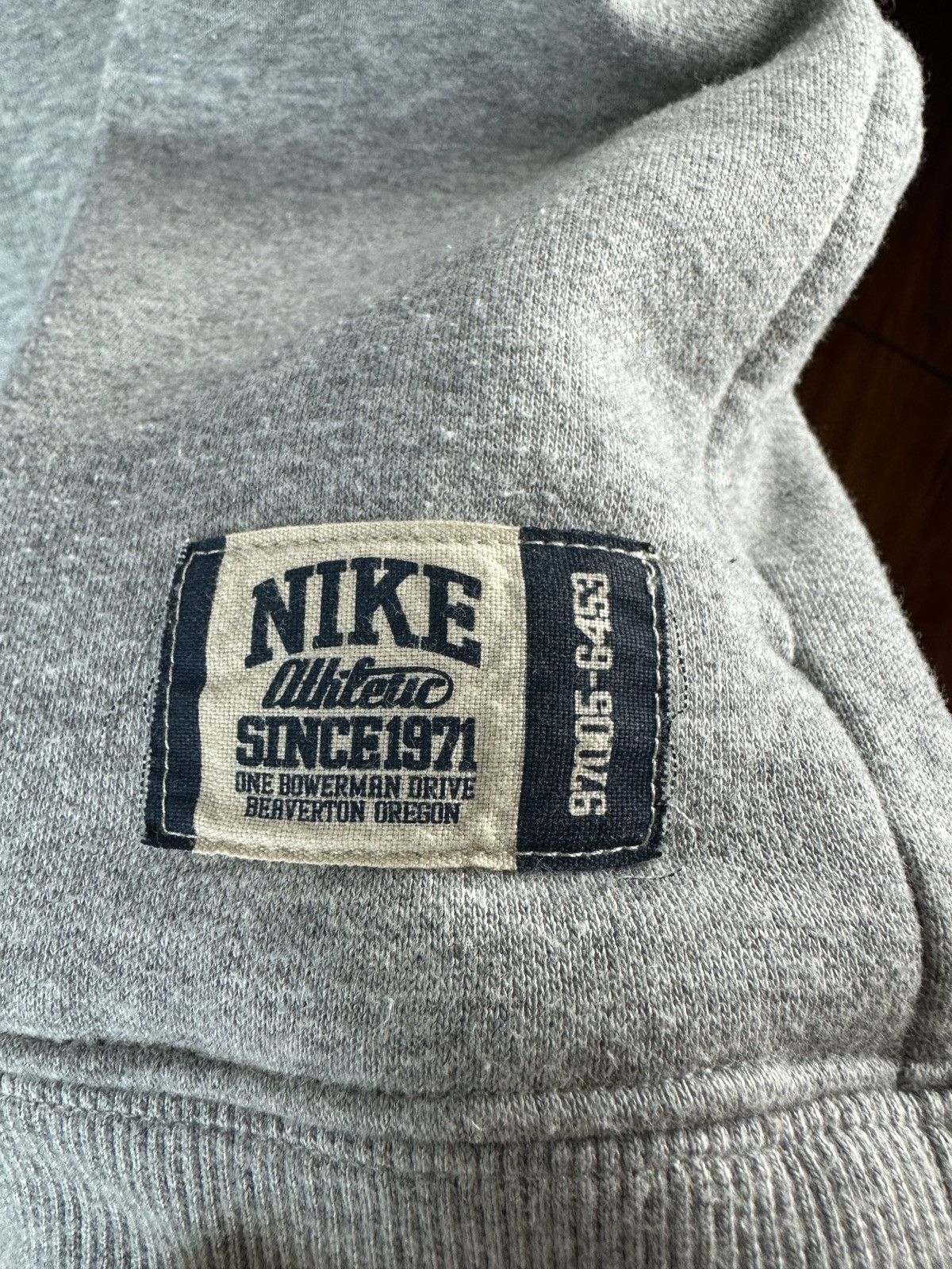 Nike × Vintage Vintage spellout crewneck Nike Y2K 00s Size US M / EU 48-50 / 2 - 7 Thumbnail