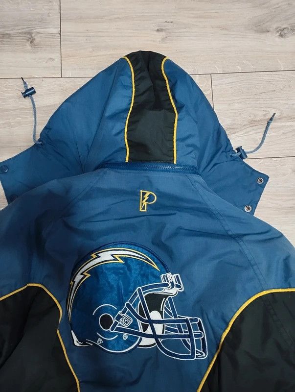 Pro Player Pro Player by Daniel Young Vintage 90s NFL San Diego M Size US M / EU 48-50 / 2 - 10 Thumbnail