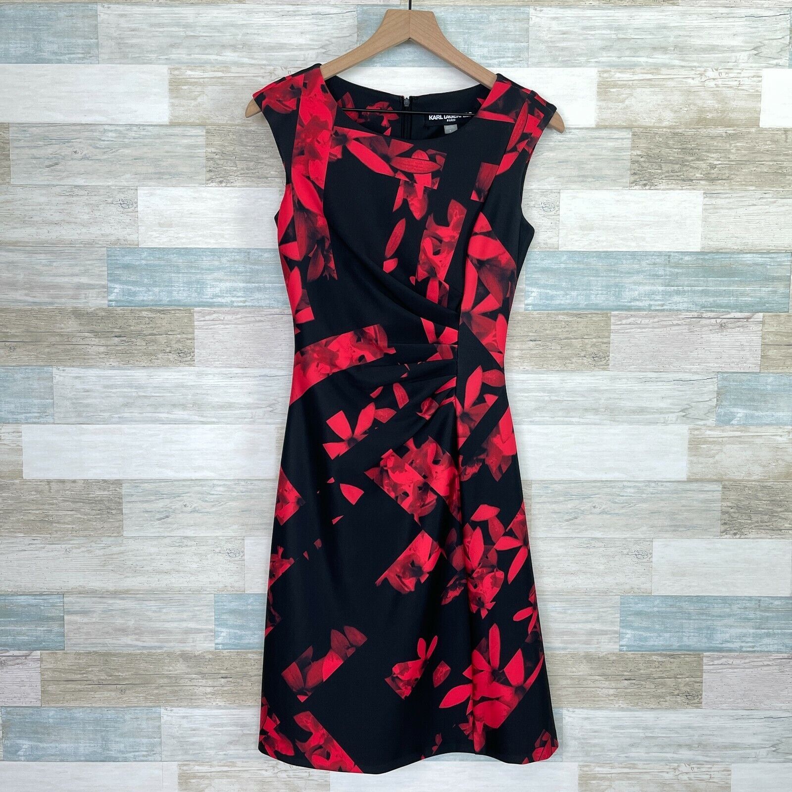 Karl Lagerfeld Karl Lagerfeld Paris Ruched Sheath Dress Black Red Floral 2 Size XS / US 0-2 / IT 36-38 - 1 Thumbnail
