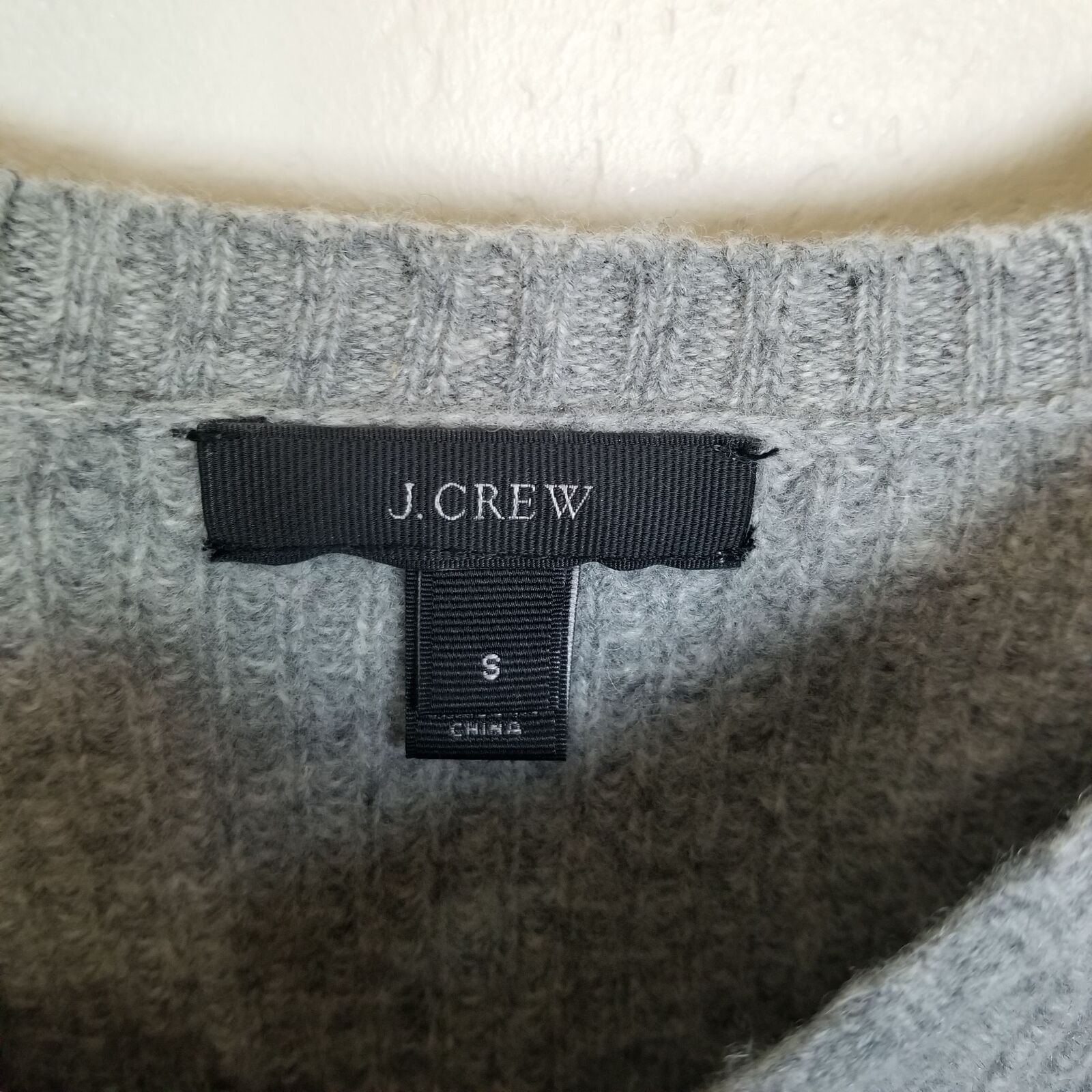 J.Crew J. Crew Womens Wool Sweater Leather Elbow Patch Sz S Preppy Size S / US 4 / IT 40 - 7 Thumbnail