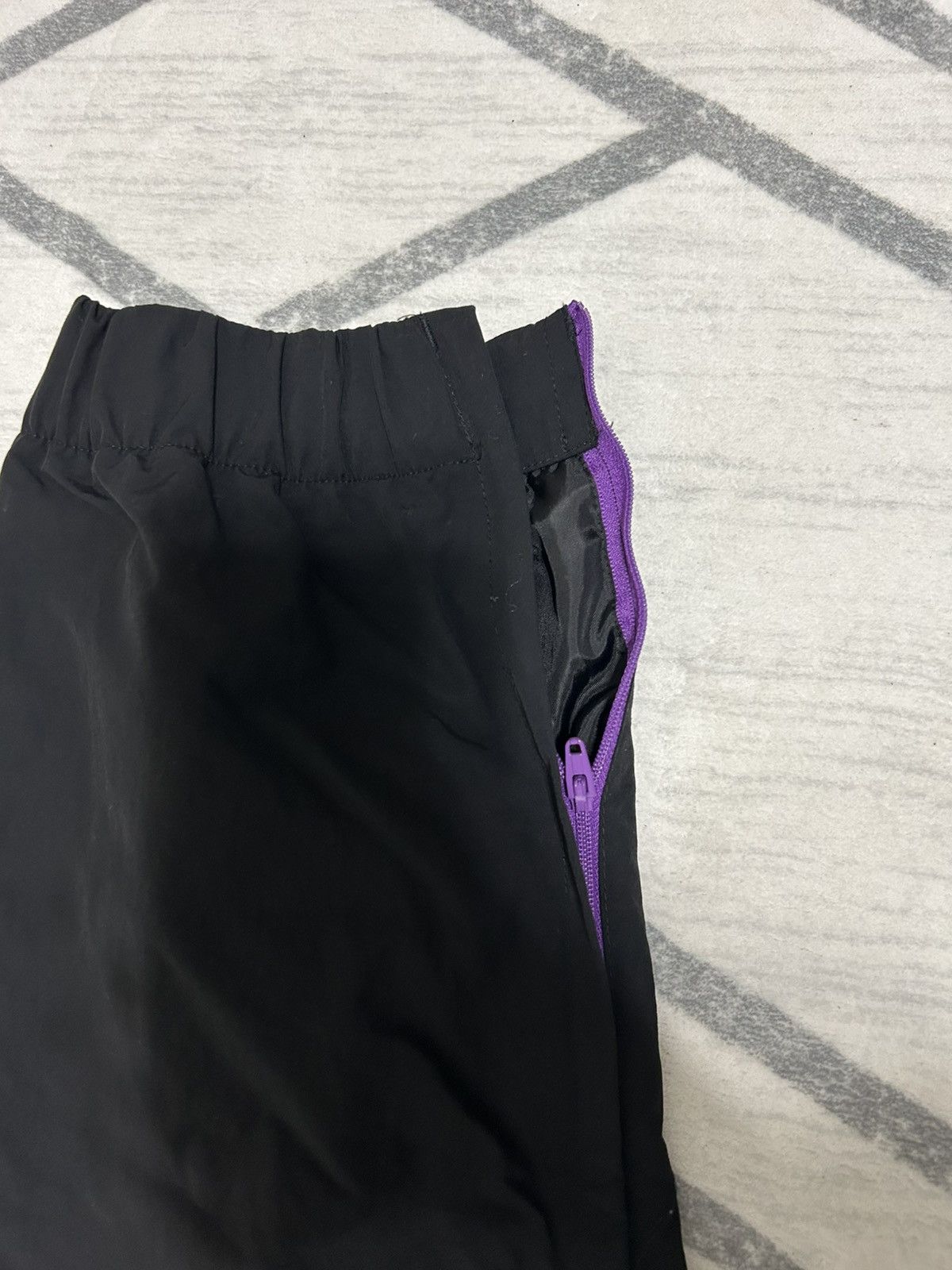 Adidas Adidas track pants Size US 34 / EU 50 - 6 Thumbnail