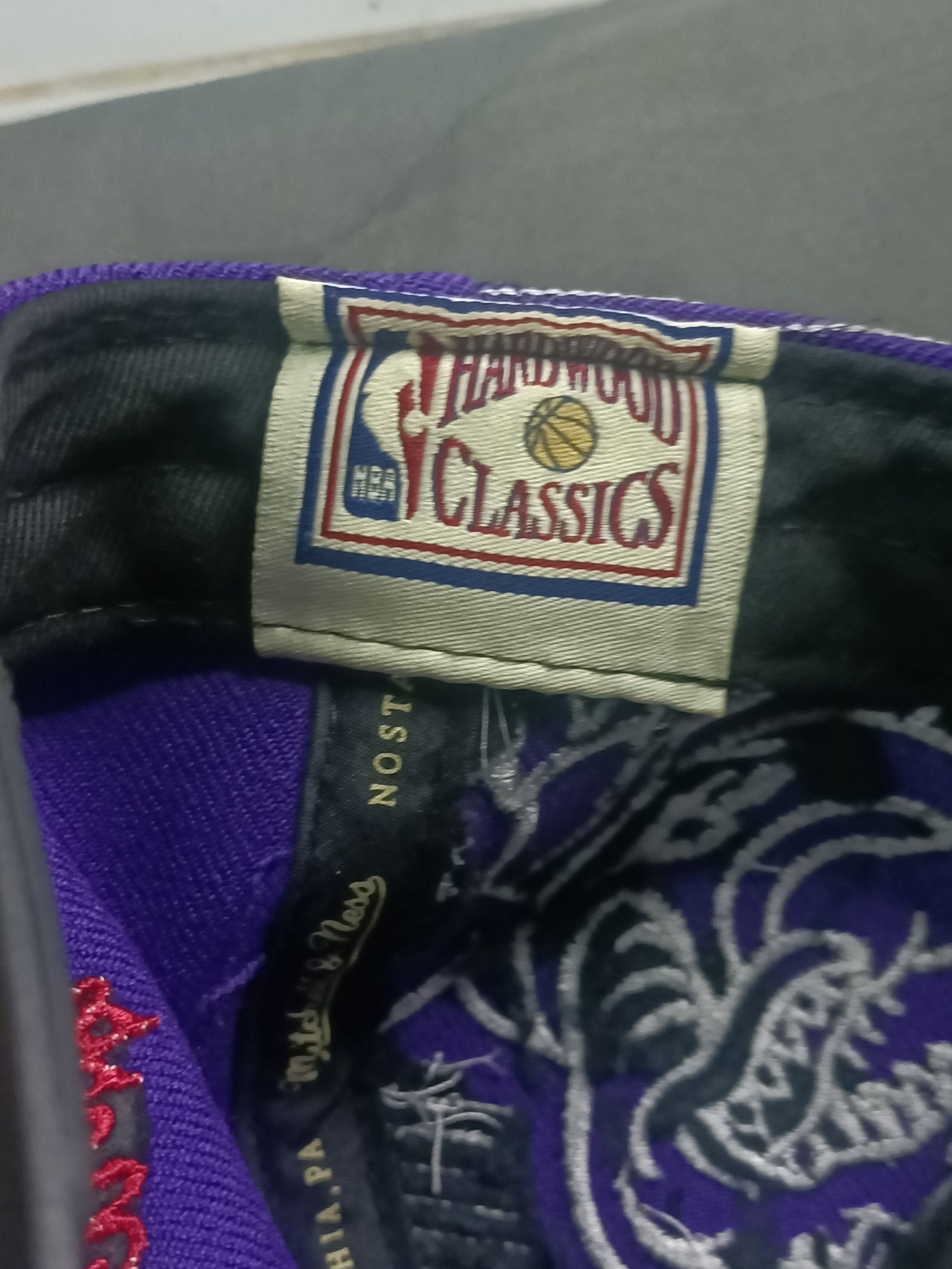 Mitchell & Ness Mitchell & Ness Toronto Raptors Snapback Embroidered Purple Size ONE SIZE - 7 Thumbnail