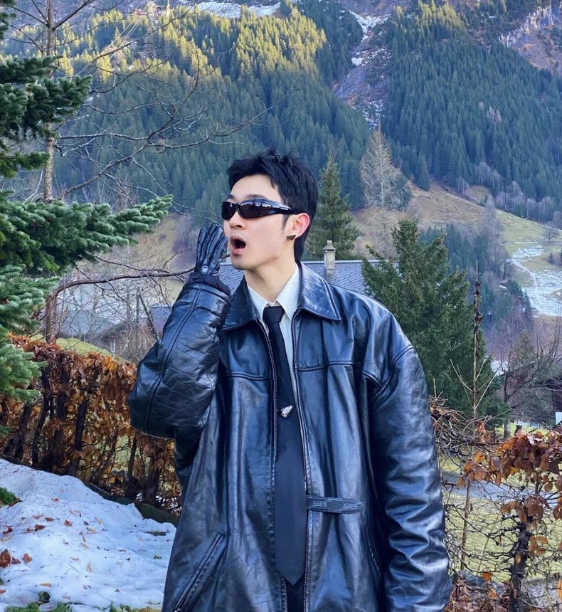 Balenciaga Balenciaga Crushed Distressed Vintage Leather Jacket Size US S / EU 44-46 / 1 - 2 Thumbnail