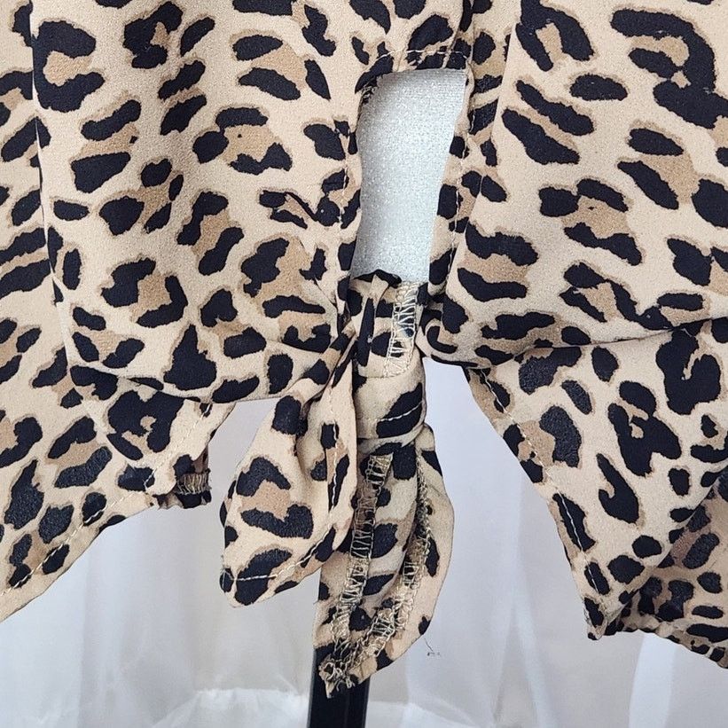 Other Justify Plus Size 1X Blouse Animal Print Short Sleeve Size XL / US 12-14 / IT 48-50 - 7 Thumbnail