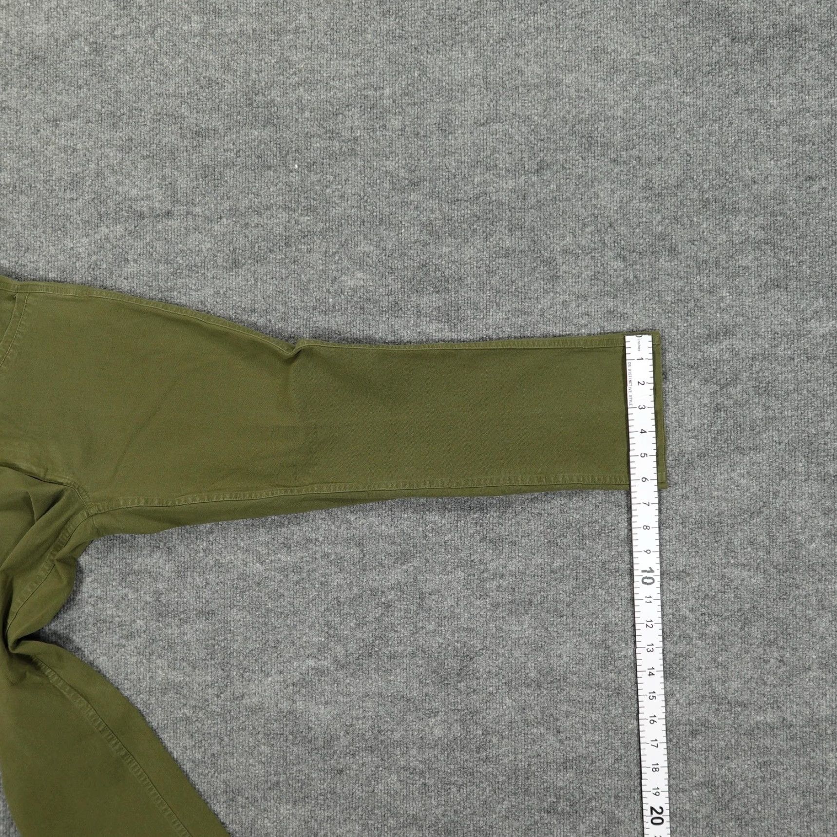 Banana Republic VINTAGE? None. Banana Republic Pants Womens 4 Olive Green Stretch Chino Ankle Cropped Casual Size 27" / US 4 / IT 40 - 6 Thumbnail