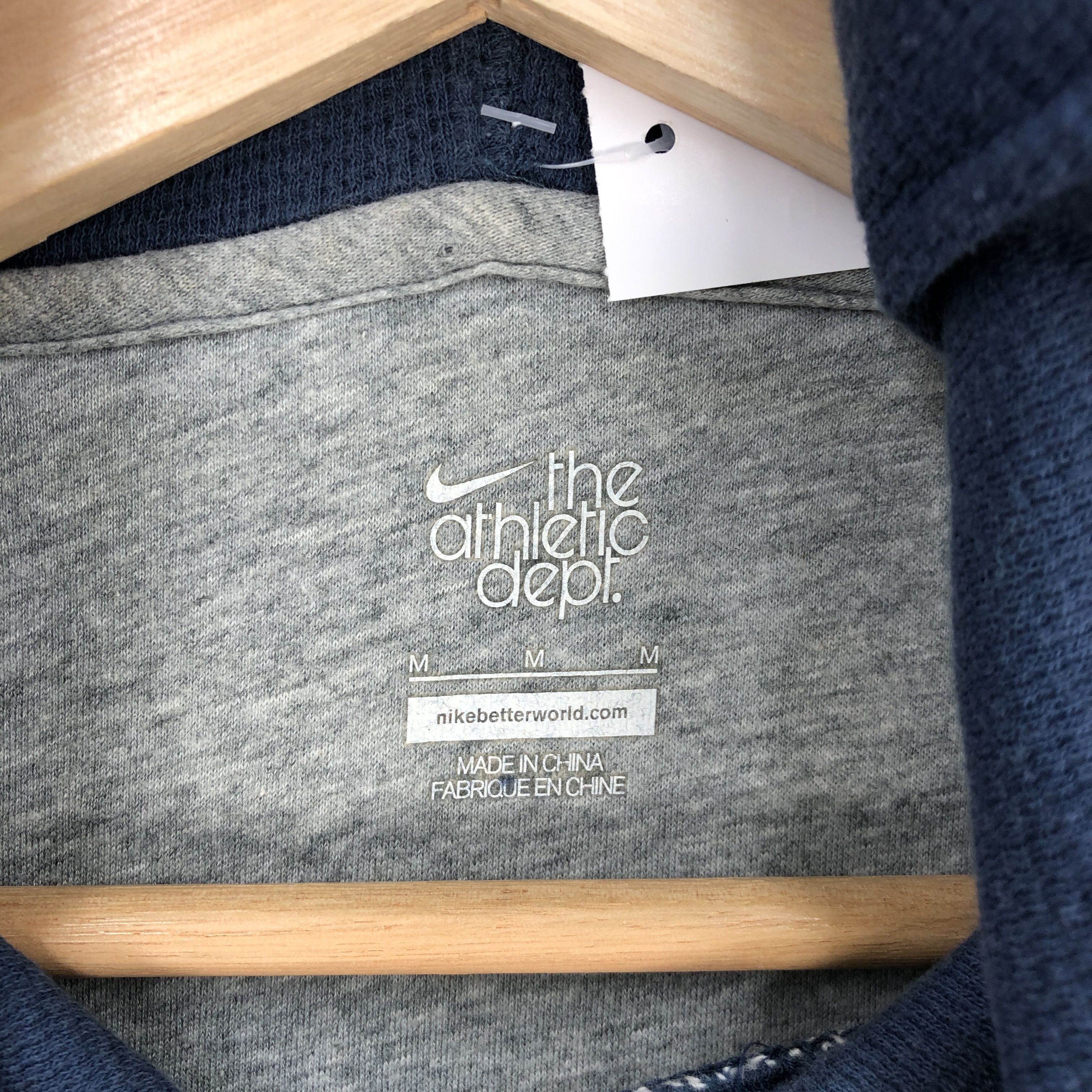 Nike Vintage Nike Sweatshirt Hoodie Nike Swoosh Athletic Sweater Size US M / EU 48-50 / 2 - 6 Thumbnail