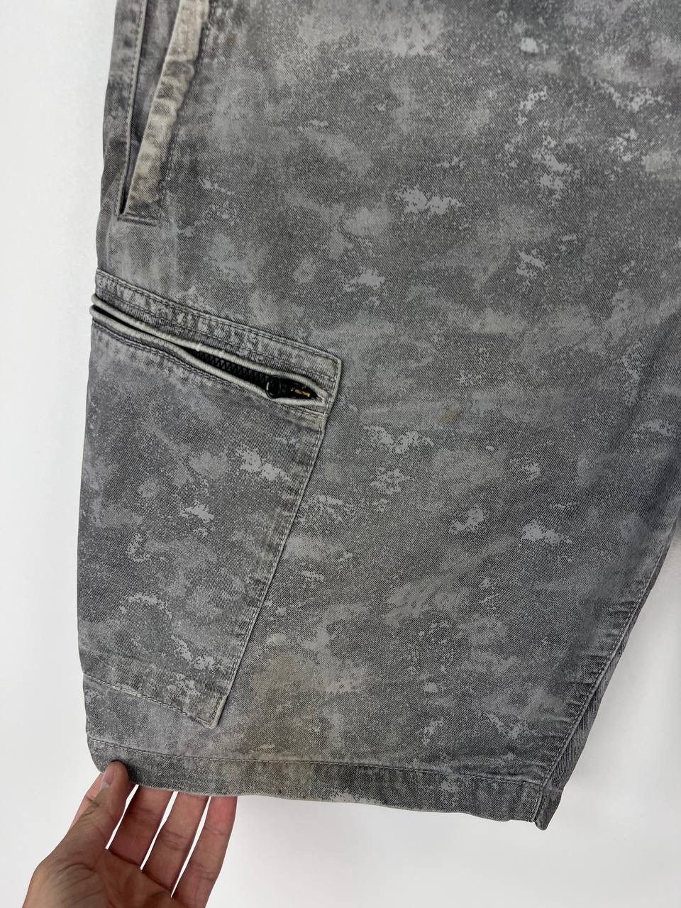 Stone Island Stone Island camo cargo shorts size 34 Size US 34 / EU 50 - 6 Thumbnail