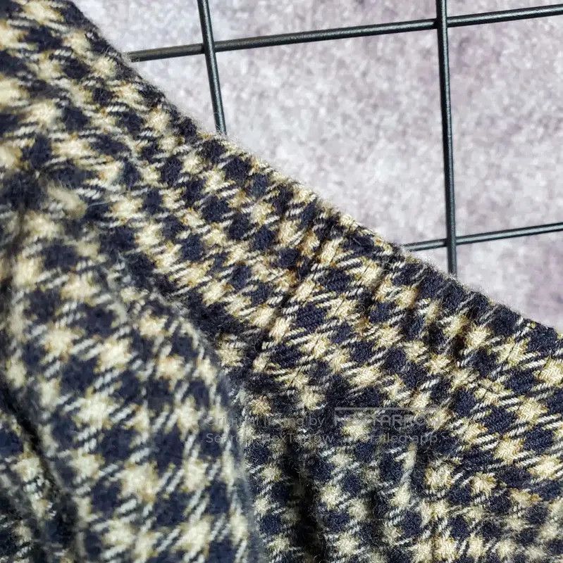Burberry Burberry Khaki Wool Logo Check Pants. Size 24" / US 00 / IT 34 - 8 Thumbnail