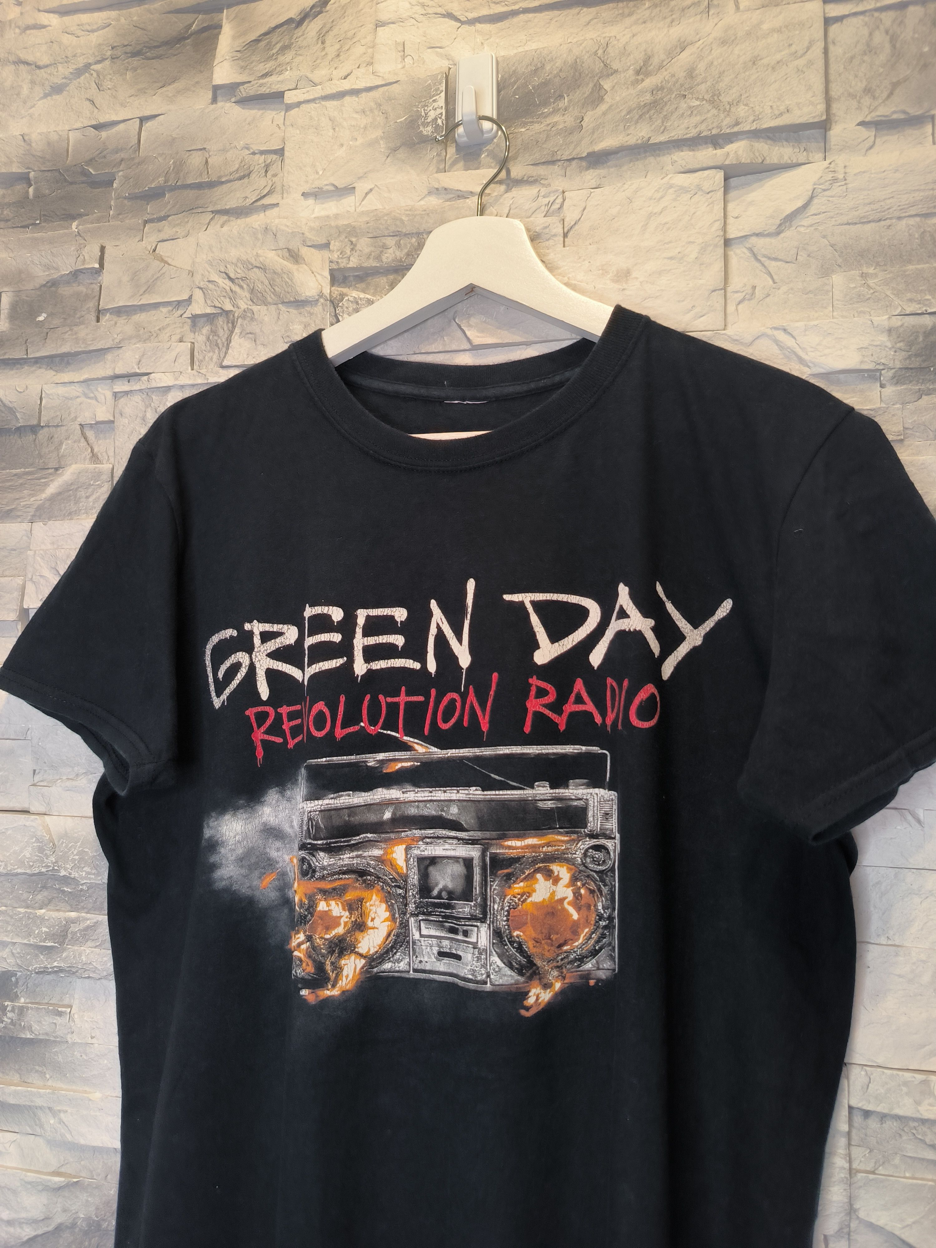Band Tees × Vintage Vintage Green Day Revolution Radio Tee Size US S / EU 44-46 / 1 - 2 Thumbnail