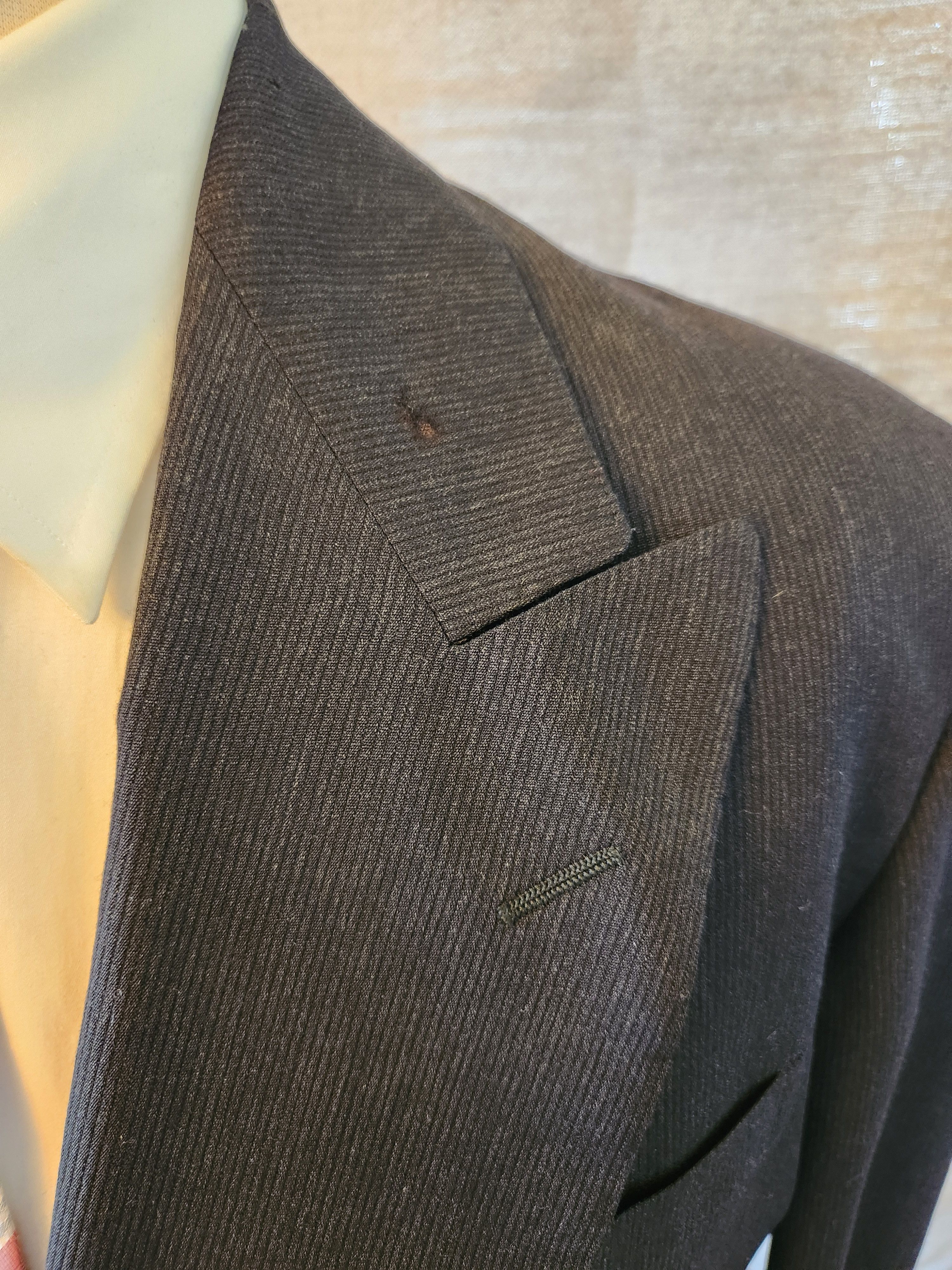 Salvatore Ferragamo 100% Wool Pin Stripped Double Breasted Blazer Size 42R - 4 Thumbnail