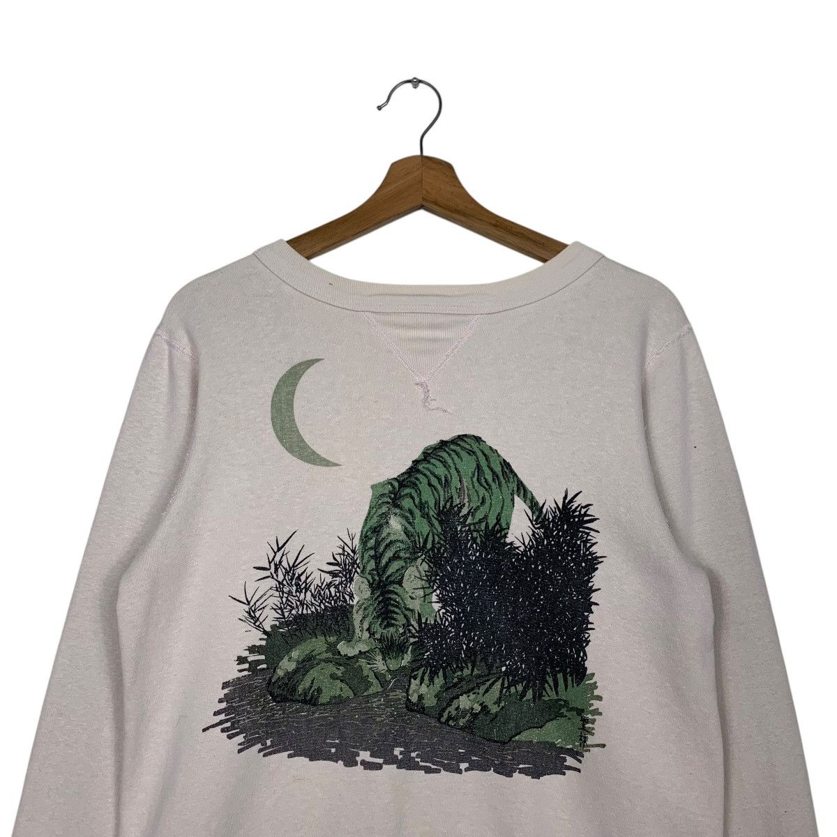 Blue Blue Japan 90's BLUE BLUE Tiger Graphic Printed Sweatshirt #2521-C114 Size US S / EU 44-46 / 1 - 2 Thumbnail