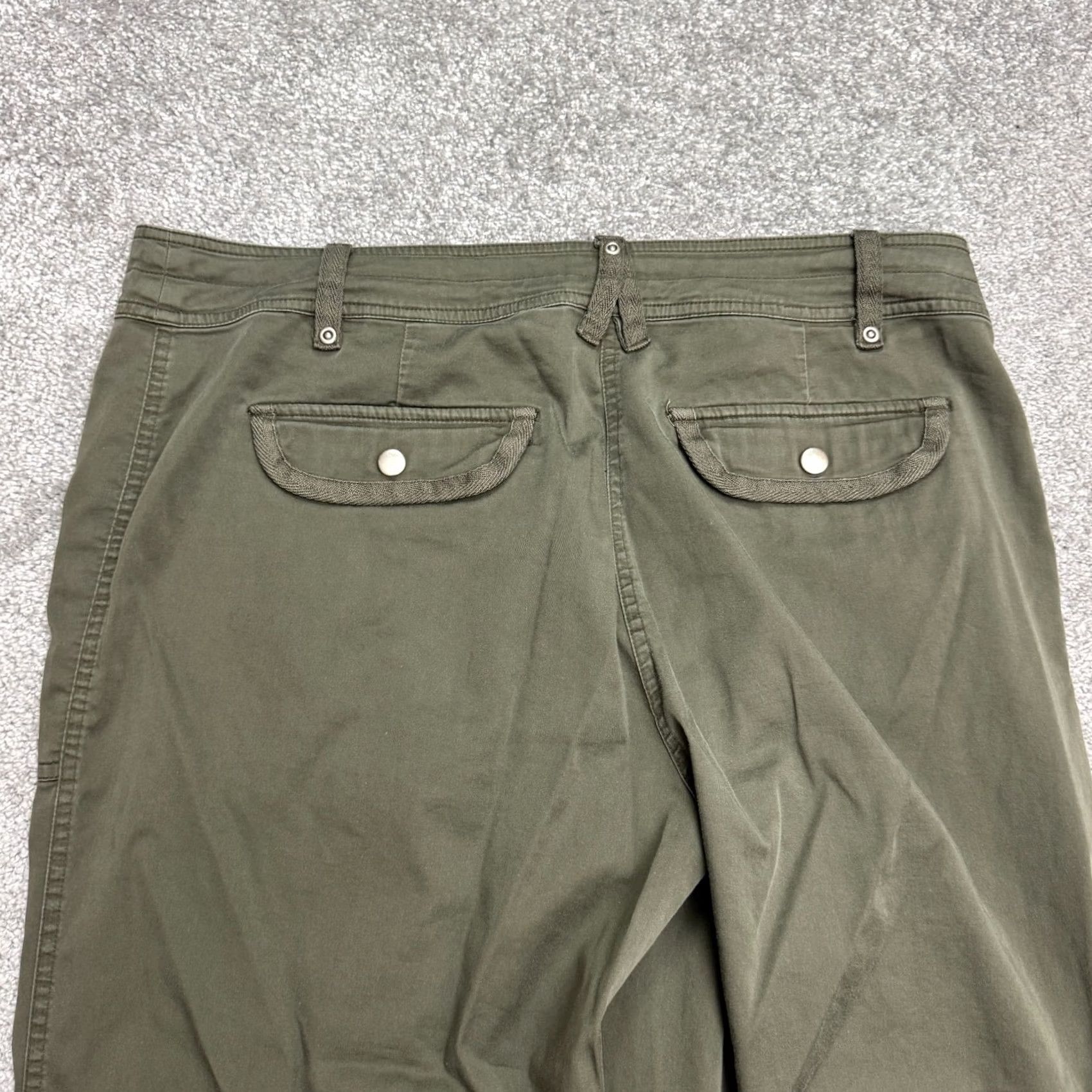 Vintage Chico's Pants Womens 2 US 12 Utility Cargo Cropped Olive Green Straight Casual Size 34" / US 12 / IT 48 - 3 Thumbnail