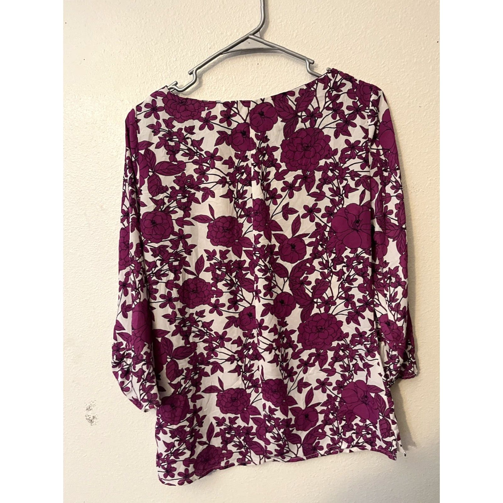 Banana Republic Banana Republic Women's Blouse 3/4 Sleeve Boat Neck XS Purple Floral Shirt Womens Size XS / US 0-2 / IT 36-38 - 3 Thumbnail