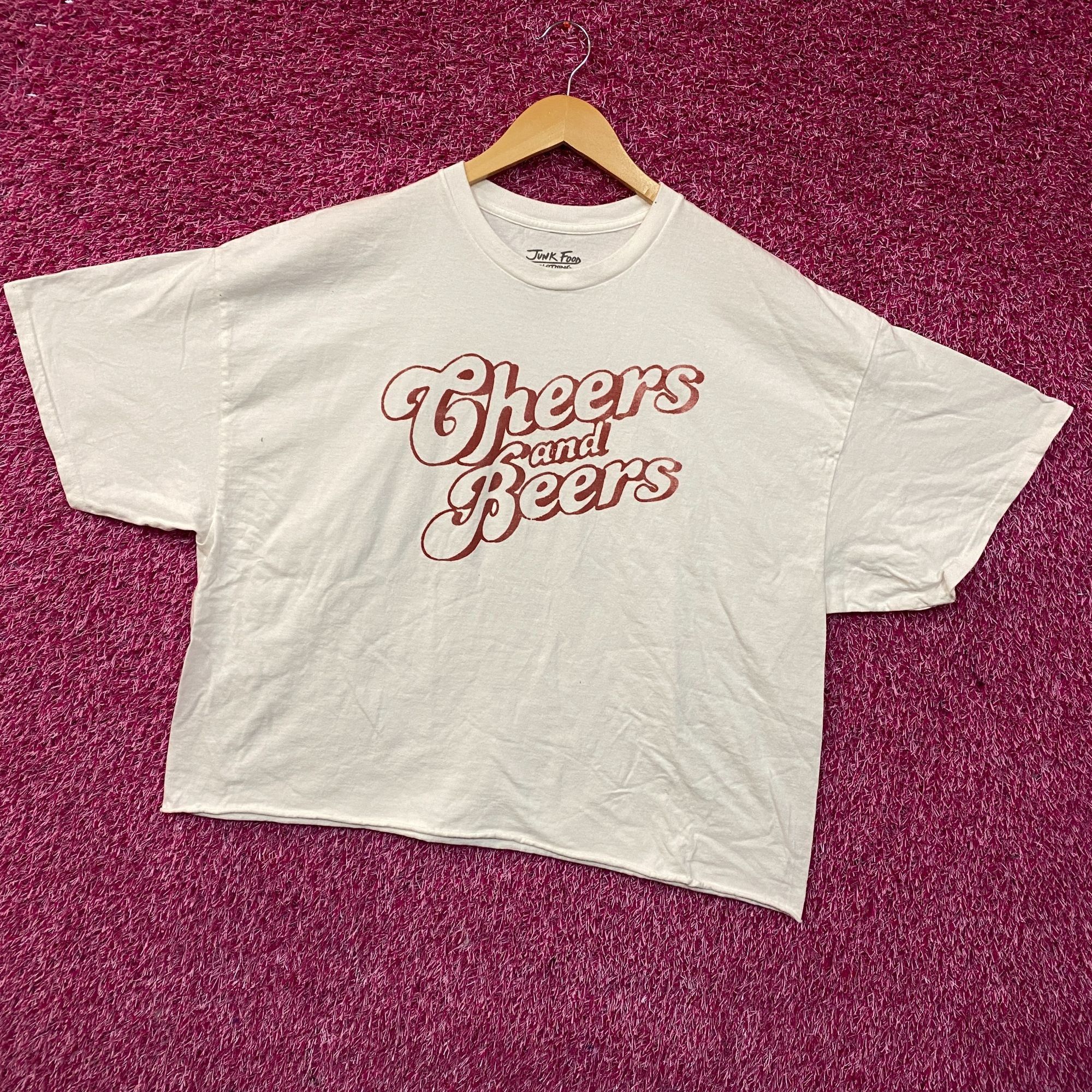 Junk Food Junk Food Clothing Cheers and Beers Cropped Graphic T-Shirt Size XL / US 12-14 / IT 48-50 - 3 Thumbnail