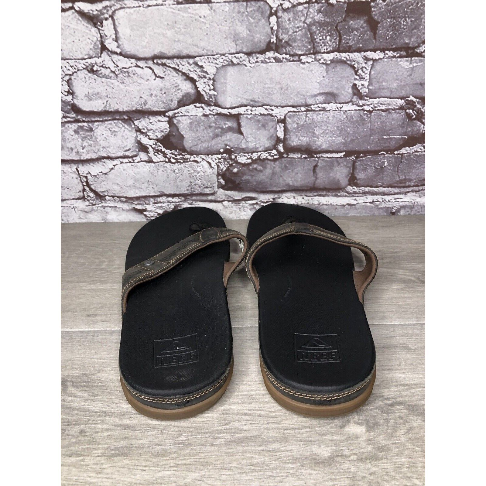 REEF Reef Gray Synthetic Flip-Flops ￼Casual Beach Sandals Men Sz Size US 11 / EU 44 - 4 Thumbnail