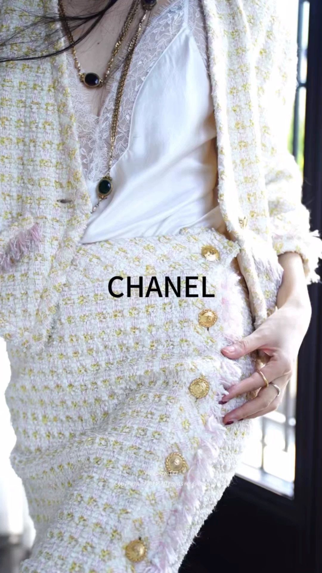 Chanel Chanel 1992 Yellow-Pink Lurex Tweed Suit Skirt Set Size M / US 6-8 / IT 42-44 - 1 Thumbnail