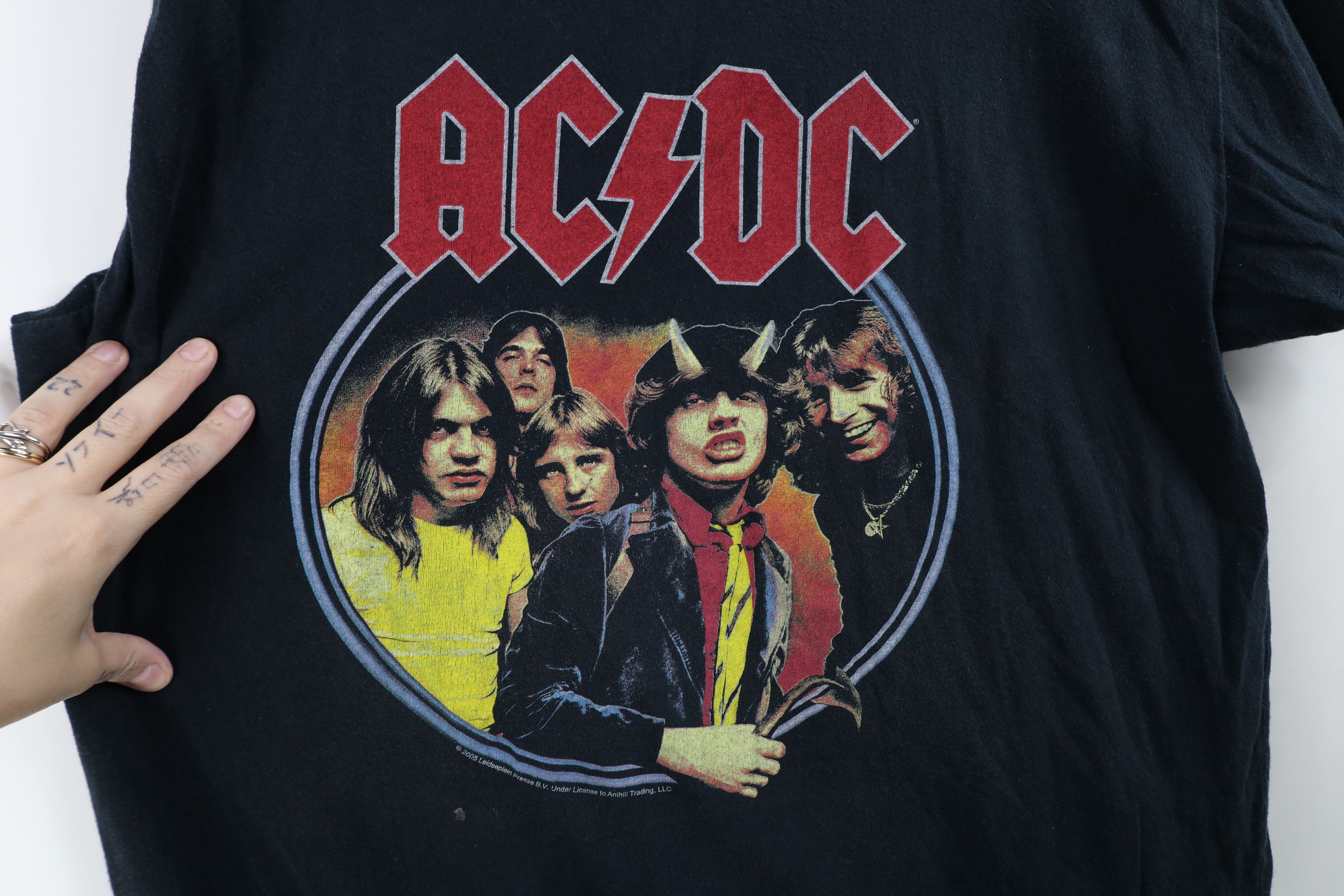 Vintage Vintage Y2K 2005 1979 Highway to Hell Tour ACDC Band T-SHirt Size US L / EU 52-54 / 3 - 6 Thumbnail