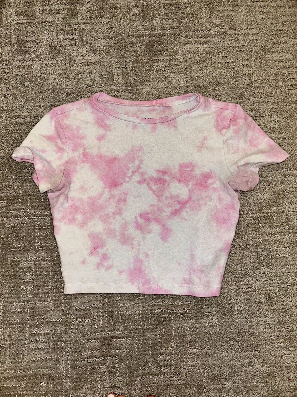 Target Basics Wild Fable pink tie dye cropped tee Size XS / US 0-2 / IT 36-38 - 2 Thumbnail