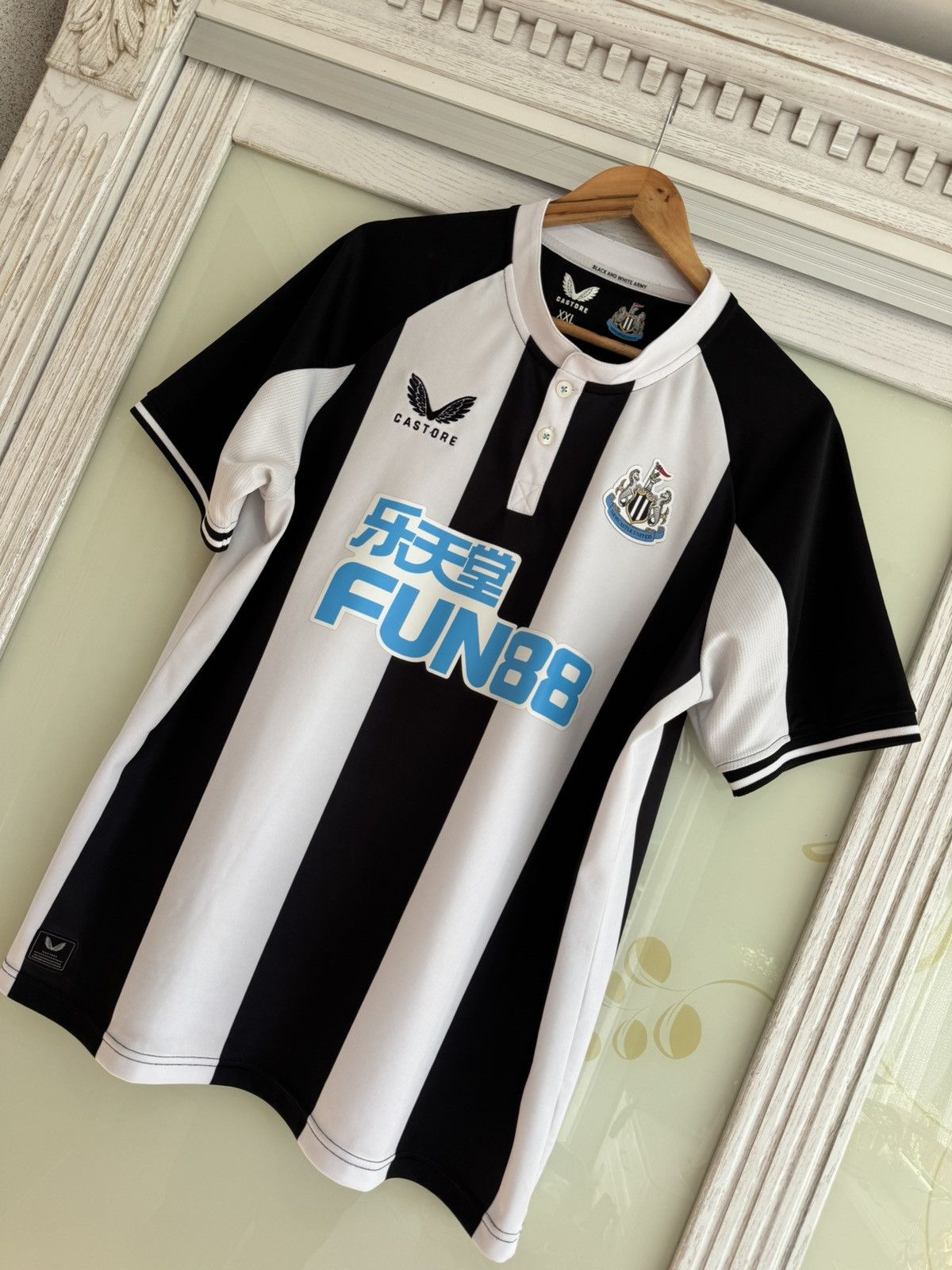 Other Newcastle United 2021-2022 Home Soccer Jersey Football Kit Size US XXL / EU 58 / 5 - 3 Thumbnail
