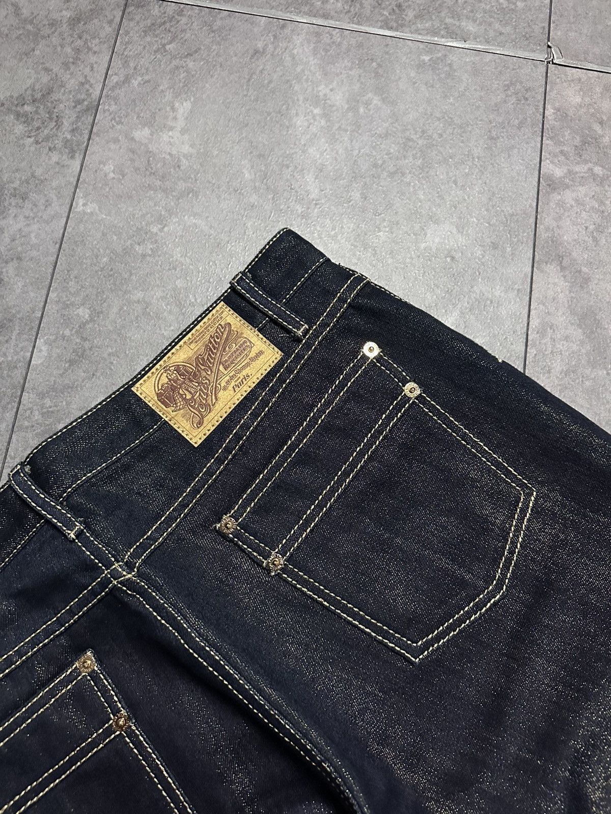 Louis Vuitton Louis Vuitton Denim Pants Size 42" / US 20 - 14 Thumbnail