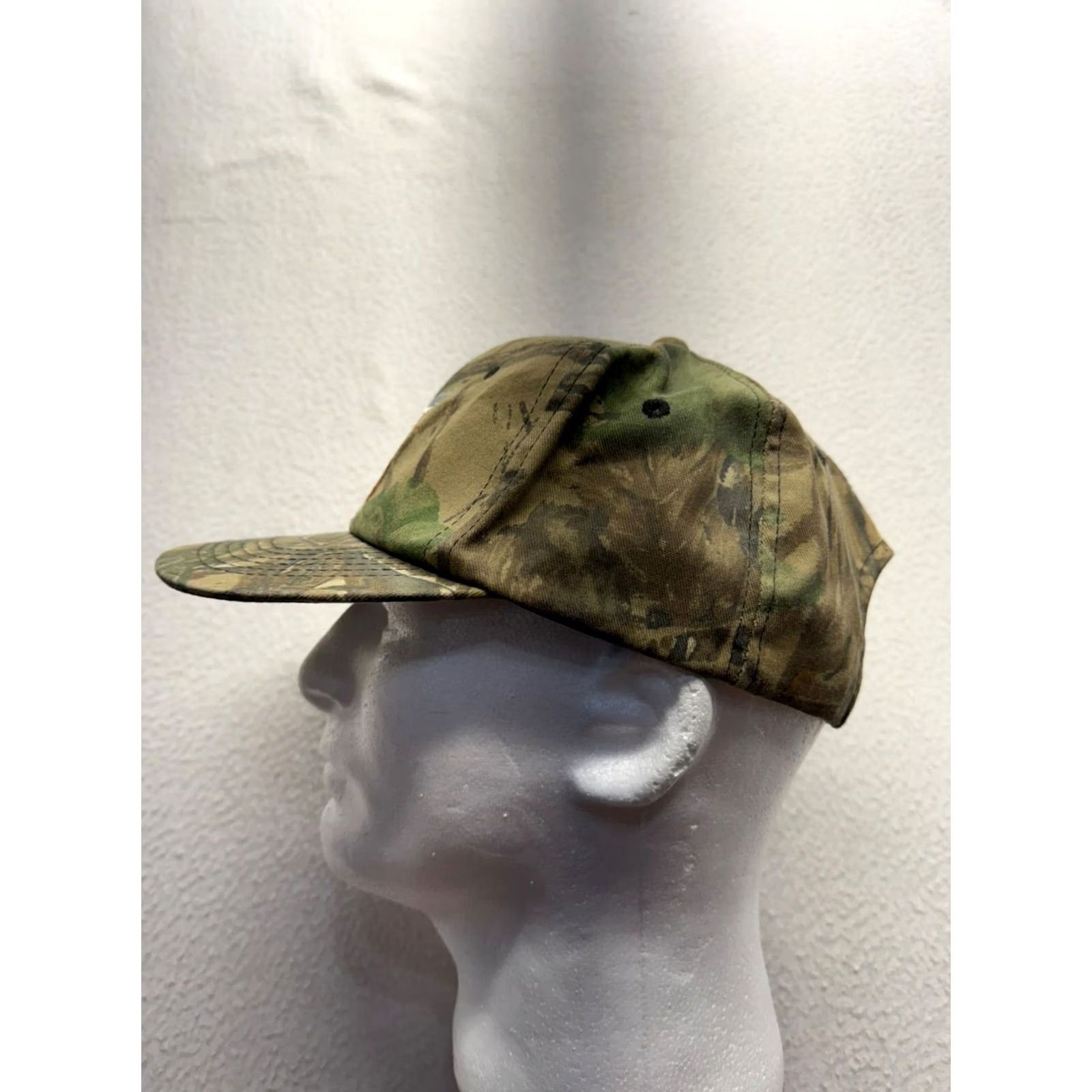 Realtree VINTAGE Realtree Camouflage Hat Duck Embroidery Camouflage Baseball Cap Men's Osfm Green Hunting Pre-Owned Like New Size ONE SIZE - 3 Thumbnail