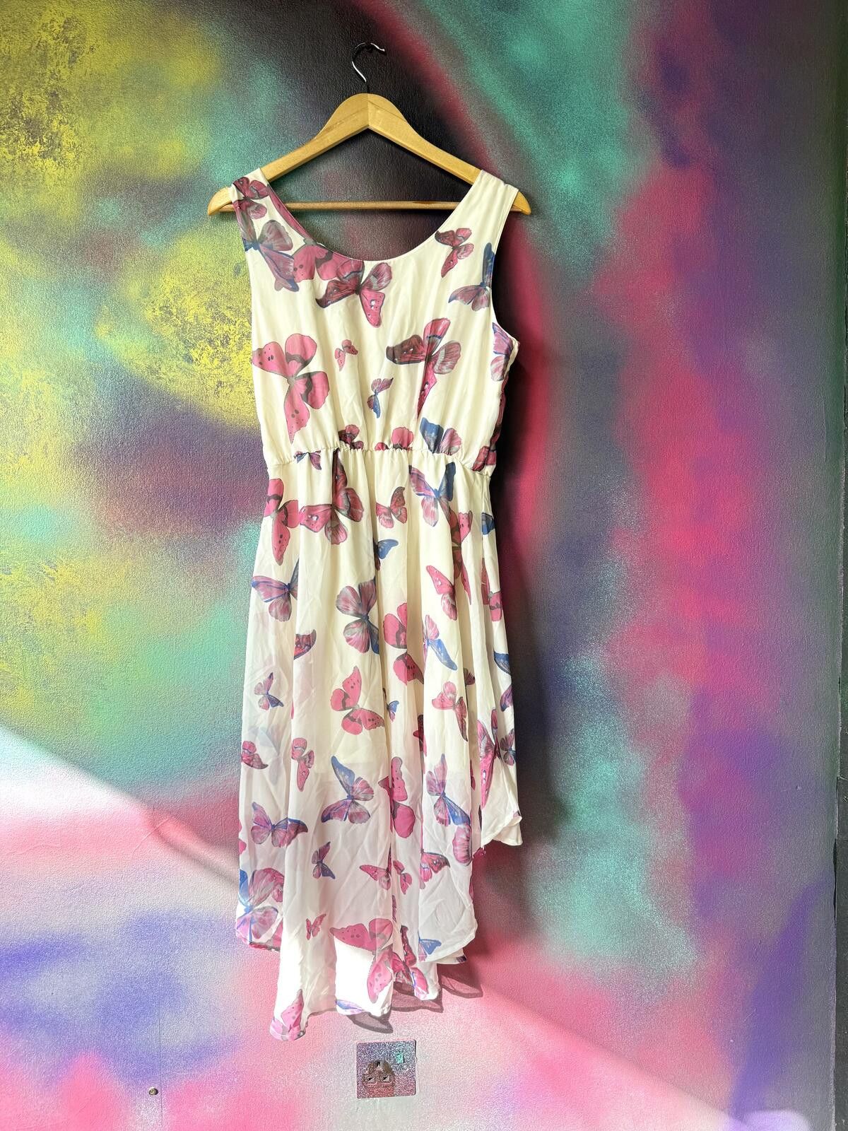 Other New look butterfly print dress in size 12 Size ONE SIZE - 4 Thumbnail