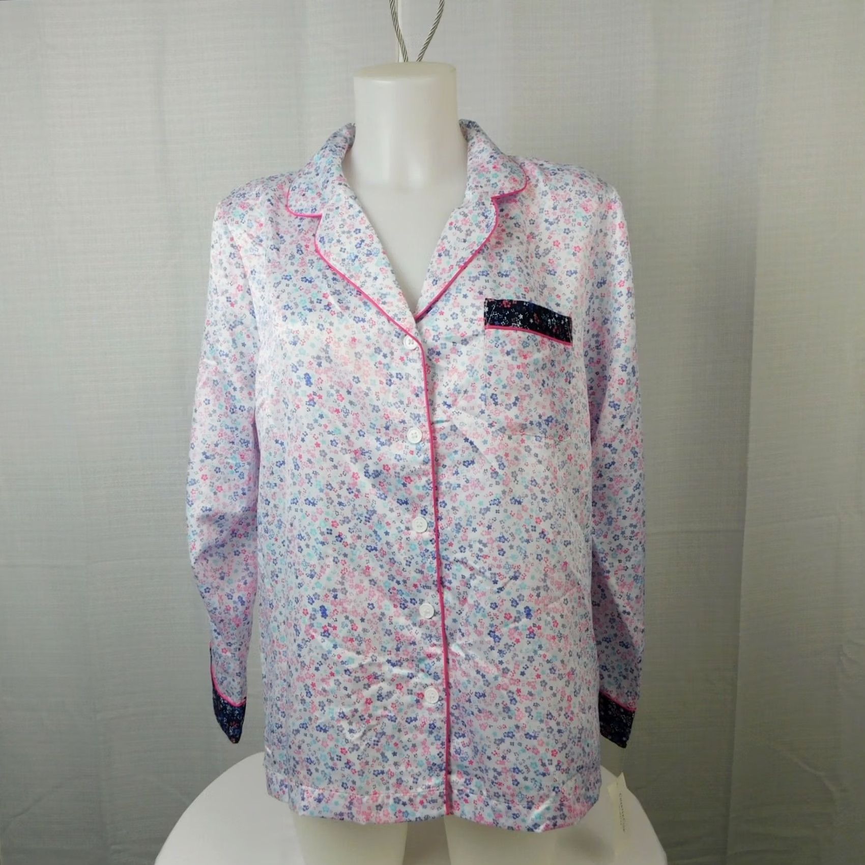 Charter Club Charter Club Pajama Top Notch Collar Satin Long Sleeve Floral Medium White Satin Pajama Top Womens Fashion Nightwear 6989 Size M / US 6-8 / IT 42-44 - 2 Thumbnail