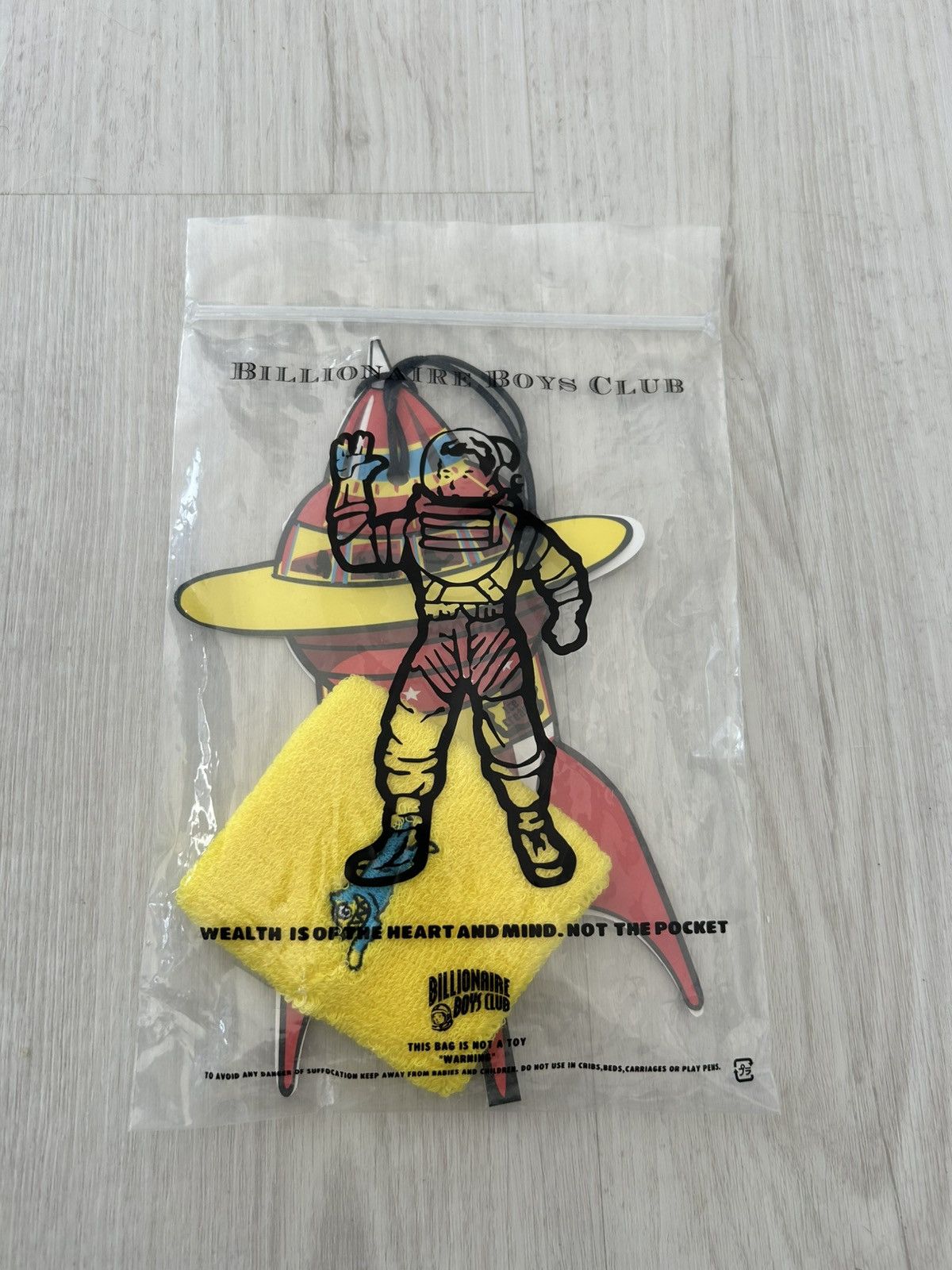 Icecream VERY RARE OG 2006 BBC/ICE CREAM YELLOW RUNNING DOG WRISTBAND Size ONE SIZE - 4 Thumbnail