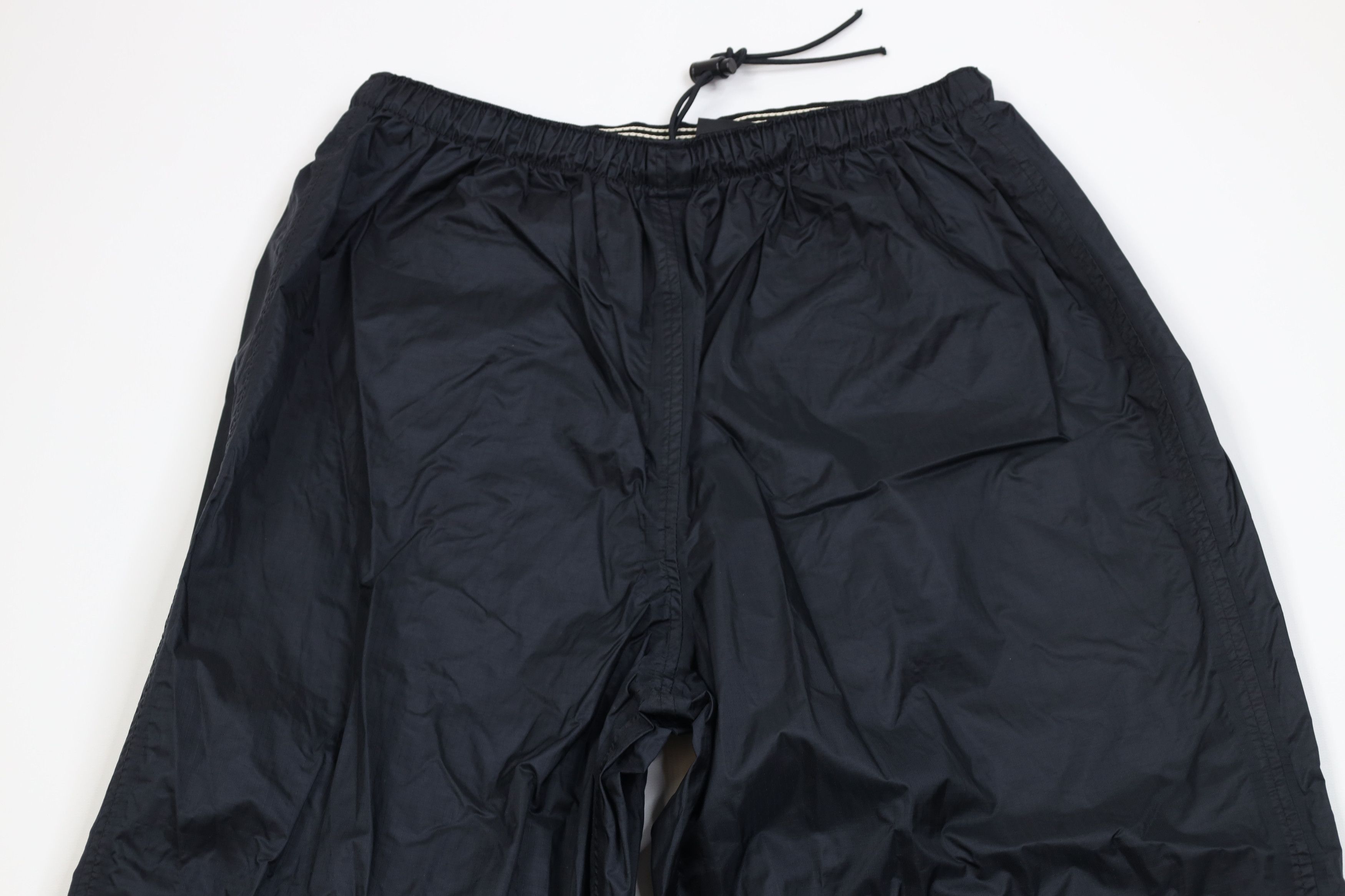 Vintage Vintage 90s Streetwear Waterproof Ripstop Joggers Pants Size US 34 / EU 50 - 2 Thumbnail