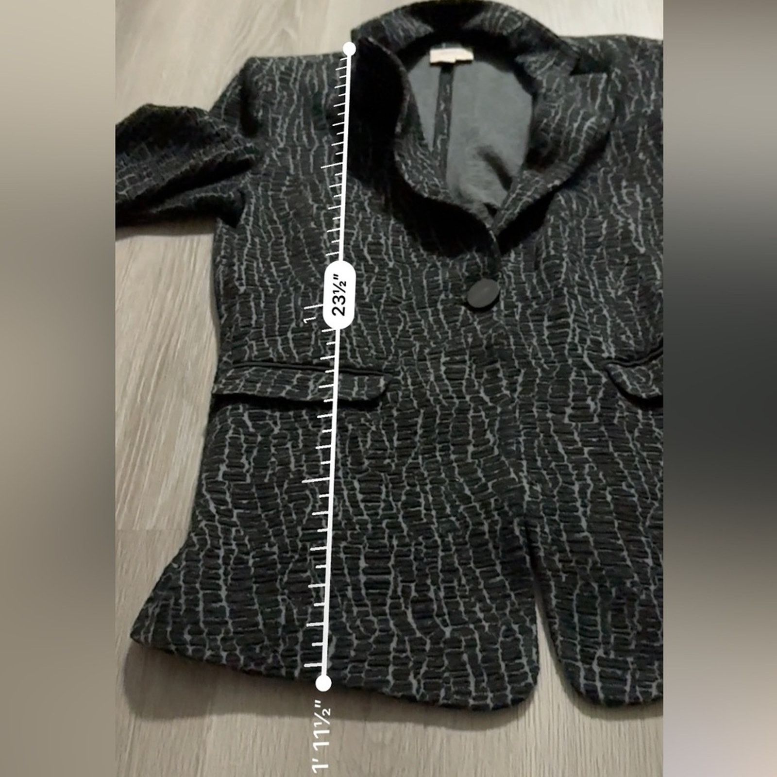 Armani Collezioni Armani Collezioni Snakeskin Print Long Sleeve Blazer Sz 10 Size L / US 10 / IT 46 - 12 Thumbnail