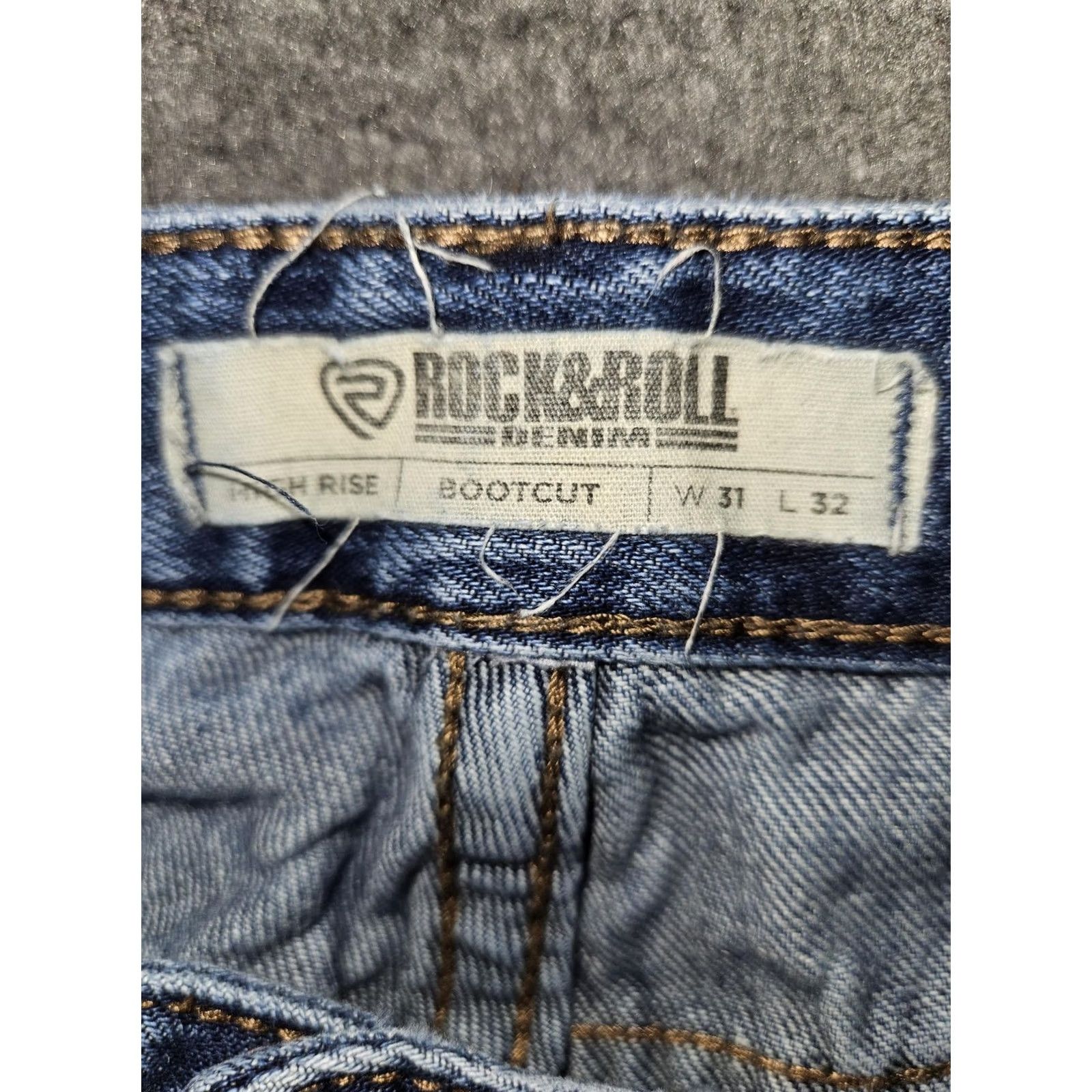 Vintage Rock & Roll Denim Jeans Womens 31x32 Blue Medium Wash High Rise Bootcut Size 24" / US 00 / IT 34 - 2 Thumbnail