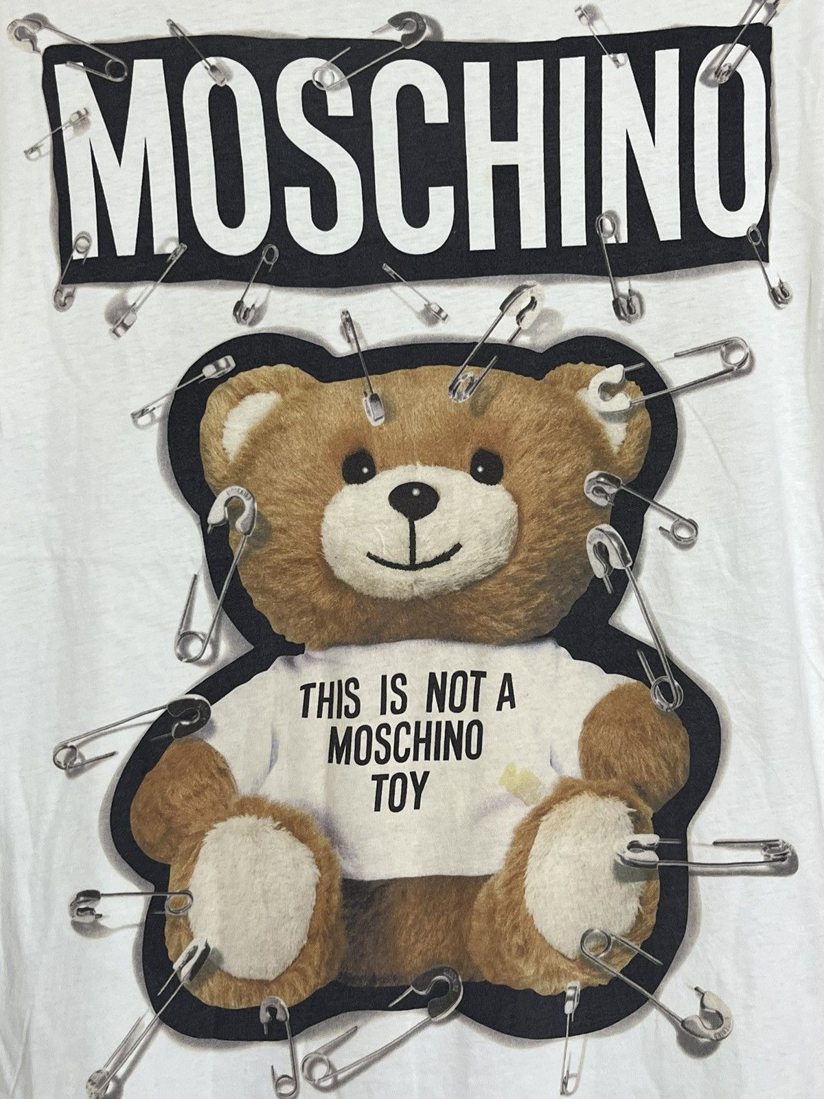 Moschino AUTHENTIC MOSCHINO SAFETY PIN TEDDY BEAR T SHIRT Size US L / EU 52-54 / 3 - 4 Thumbnail