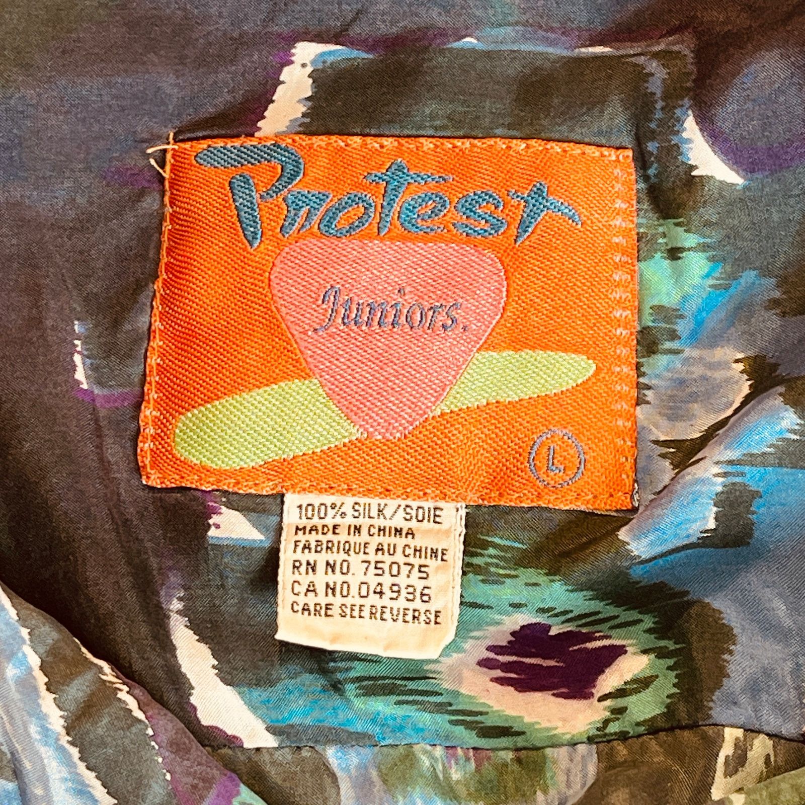 Vintage VINTAGE 80s Protest Juniors Silk Camp Shirt Size Large Size L / US 10 / IT 46 - 4 Thumbnail