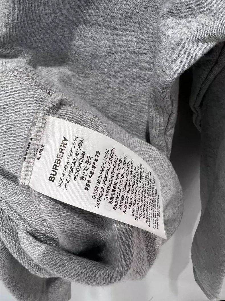 Burberry Burberry Burberry Gray TB Sweatshirt in Size XL-2507 Size US XL / EU 56 / 4 - 4 Thumbnail