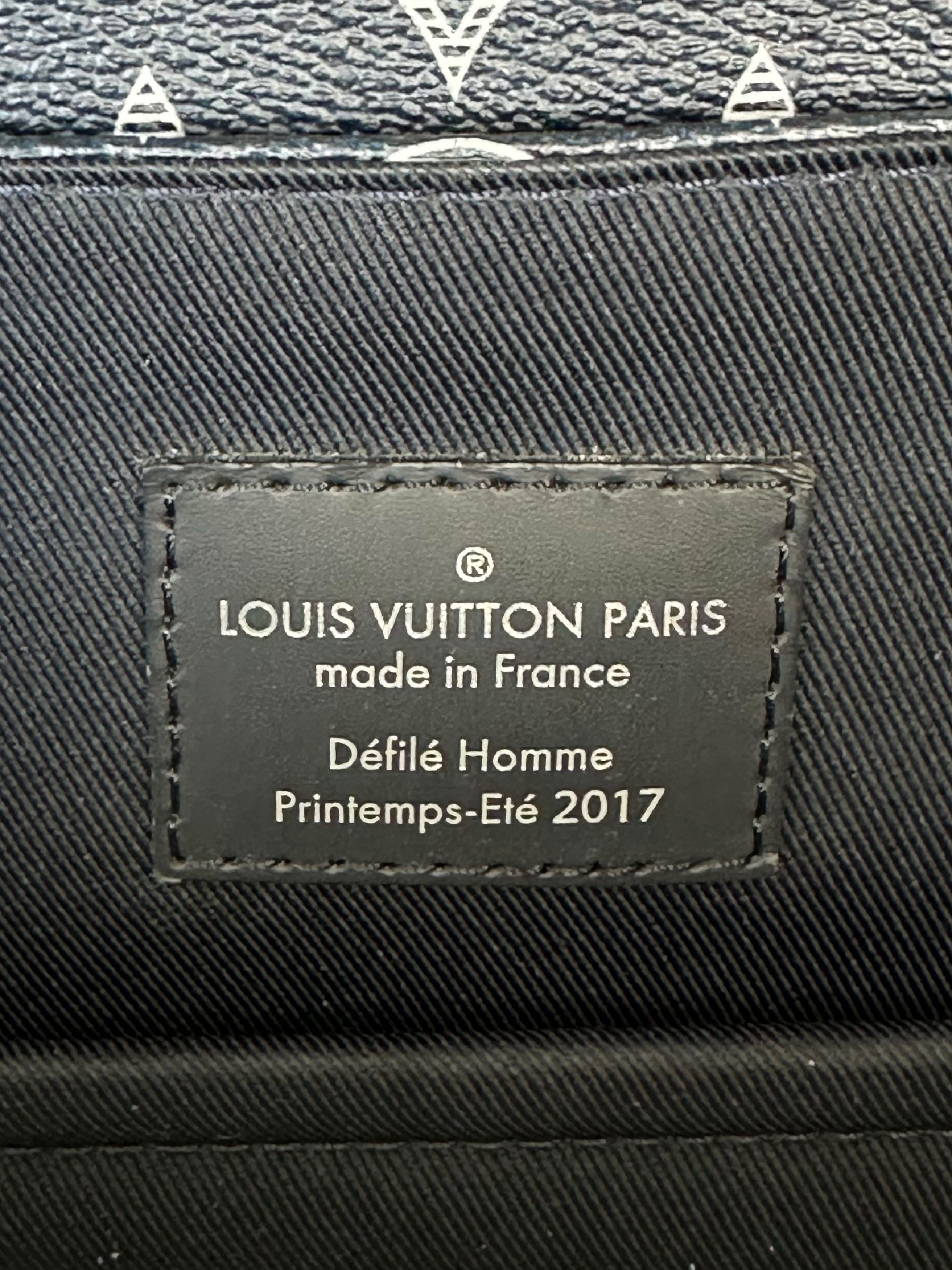 Louis Vuitton Louis Vuitton Chapman Brothers Navy Monogram Backpack Size ONE SIZE - 7 Thumbnail