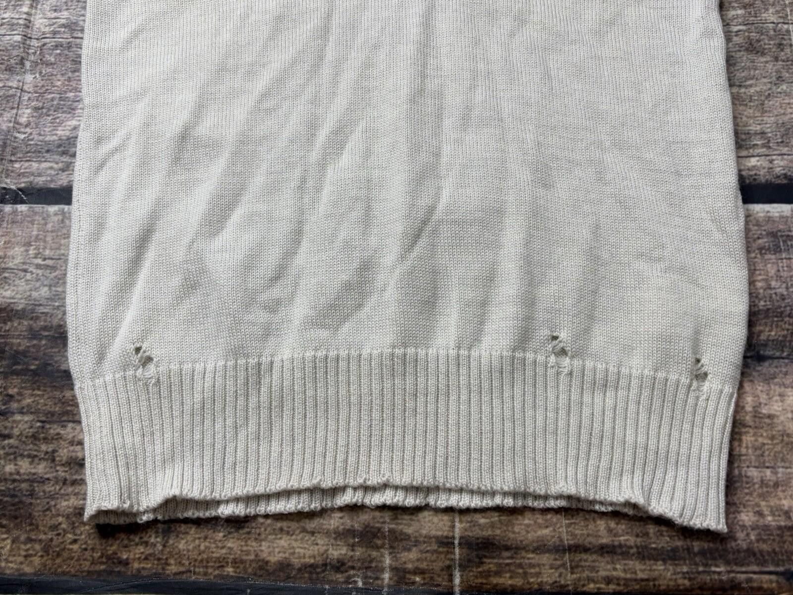 Pierre Balmain Pierre Balmain Sweater Women 30 M 100% Wool Distressed Italy Size M / US 6-8 / IT 42-44 - 5 Thumbnail