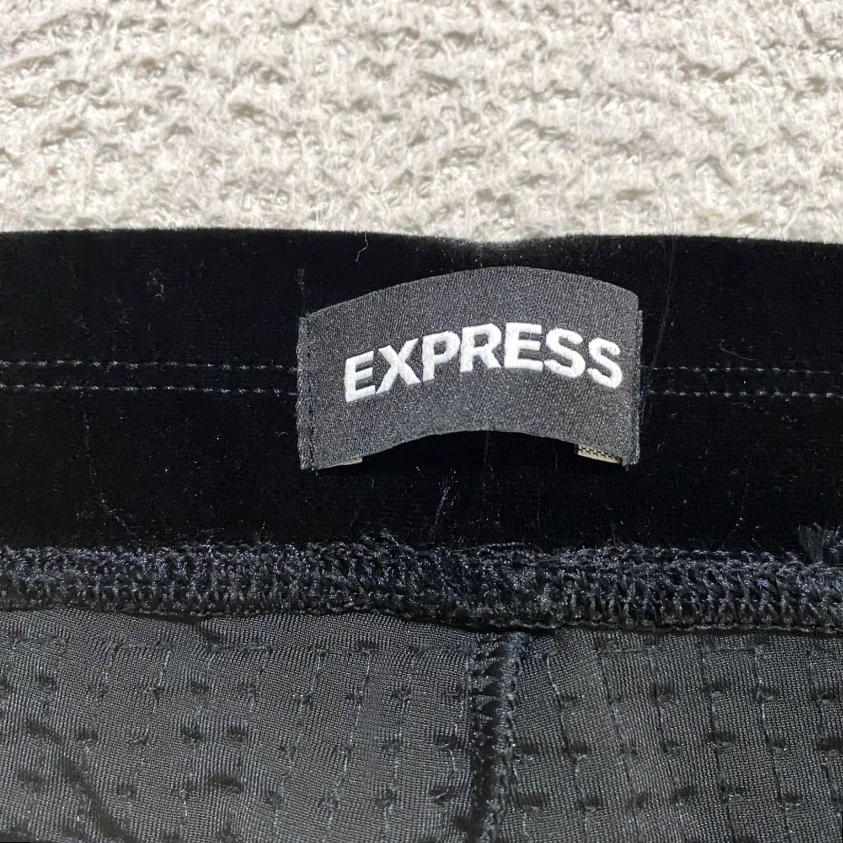 Express Express XL Pants Black Sequined Velour High Rise Pull On Size 40" / US 18 - 3 Thumbnail