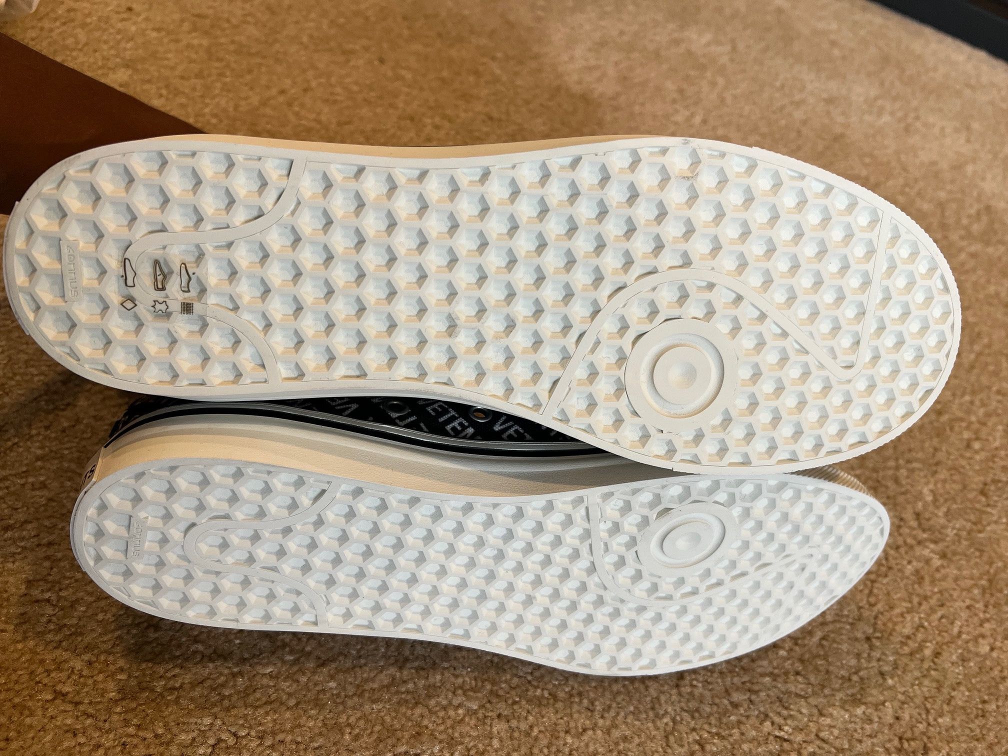 Vetements Vetements Printed Canvas Sneakers Size US 11 / EU 44 - 9 Thumbnail