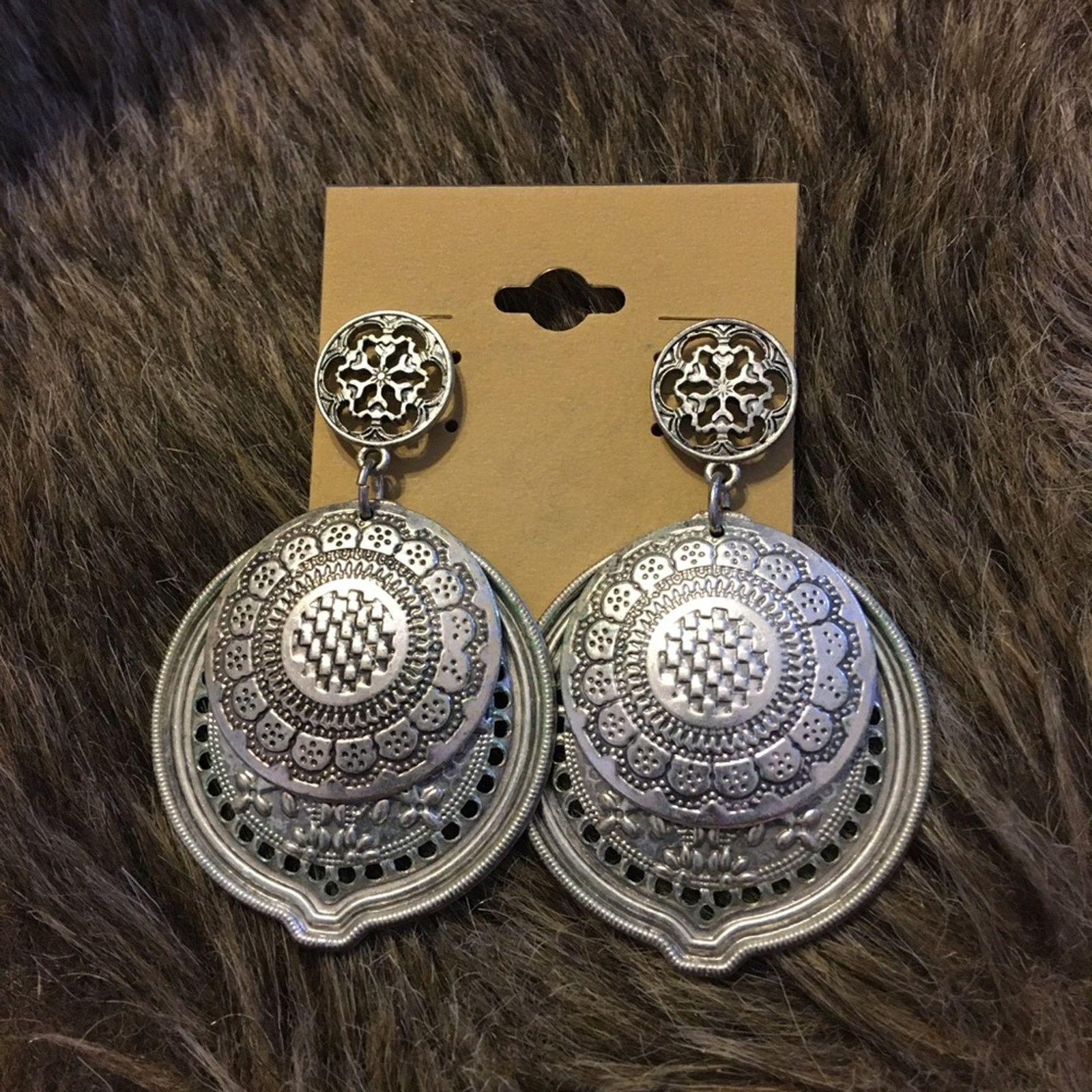 Vintage Vintage silver tone aluminum disc earrings Size ONE SIZE - 2 Thumbnail