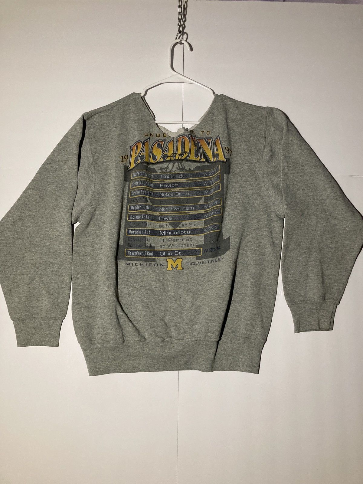 Other × Vintage Vintage Michigan Wolverines Pasadena Undefeated Cut Sweater Size L / US 10 / IT 46 - 2 Thumbnail